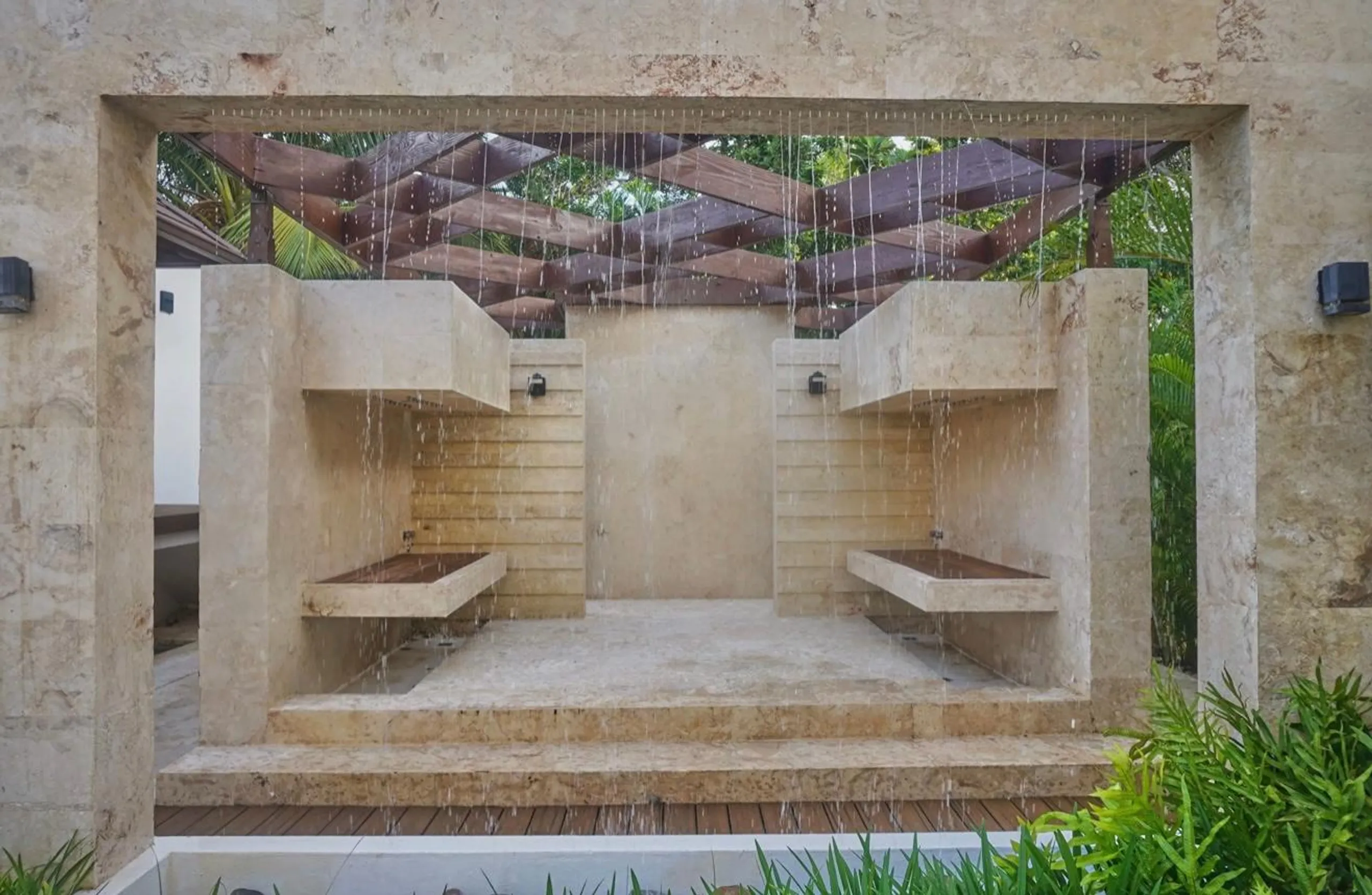 Luxurious Casa de Campo Home with Stunning Poolside Paradise — photograph 4