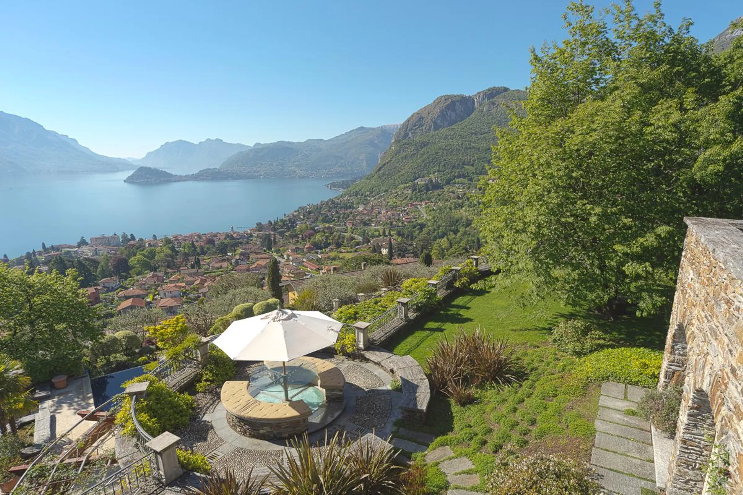 Radiant Villa in Lake Como with Private Pool and Stunning Views — photograph 5