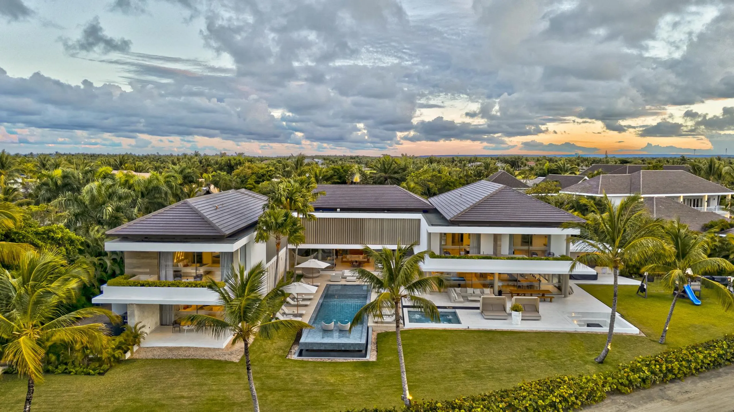 Regal Resort-Style 15 BR Estate with Infinity Pool, Punta Cana