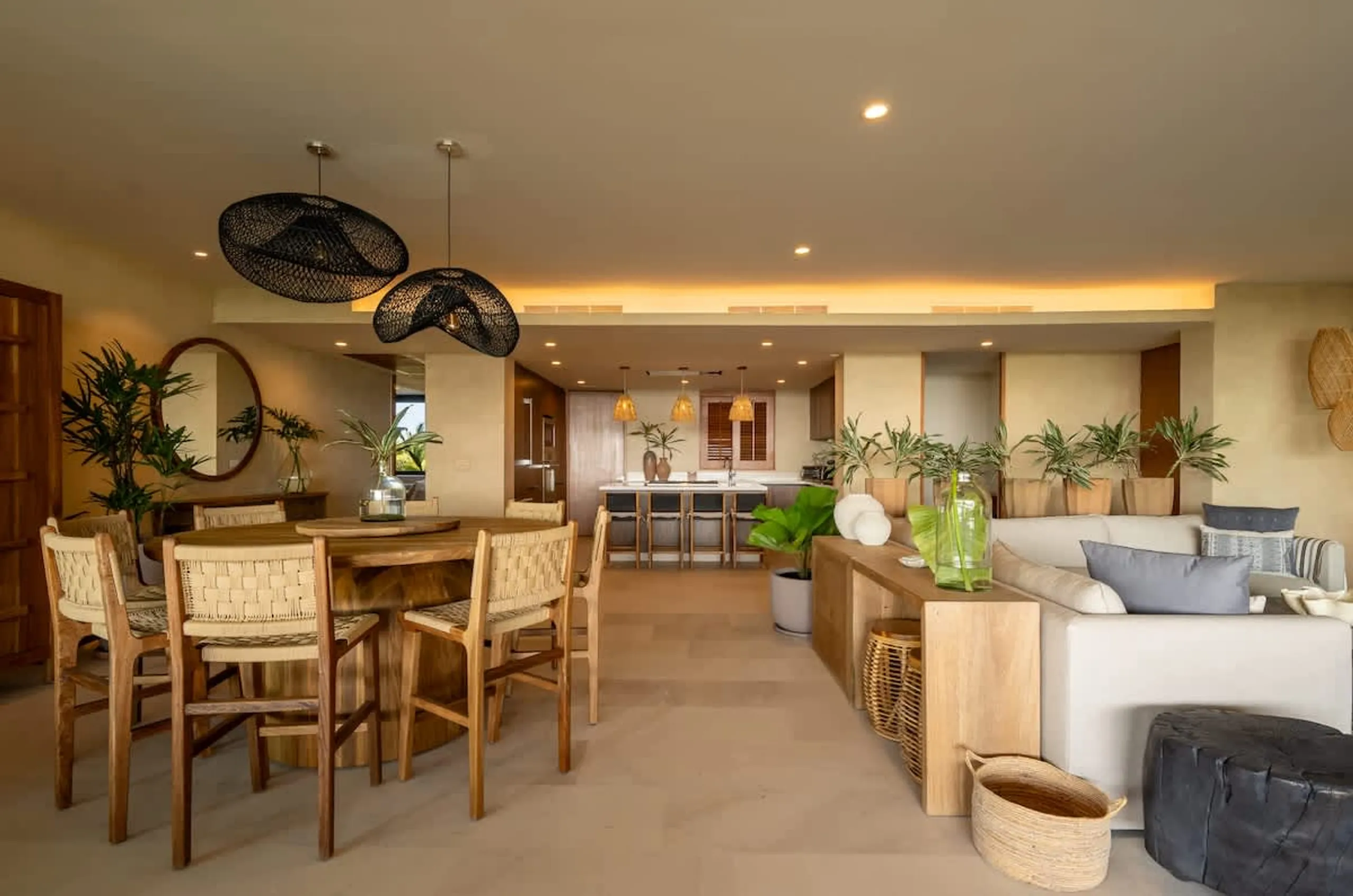 Airy and Spacius Contemporary Villa with Pool and Premier Golf Access — photograph 5