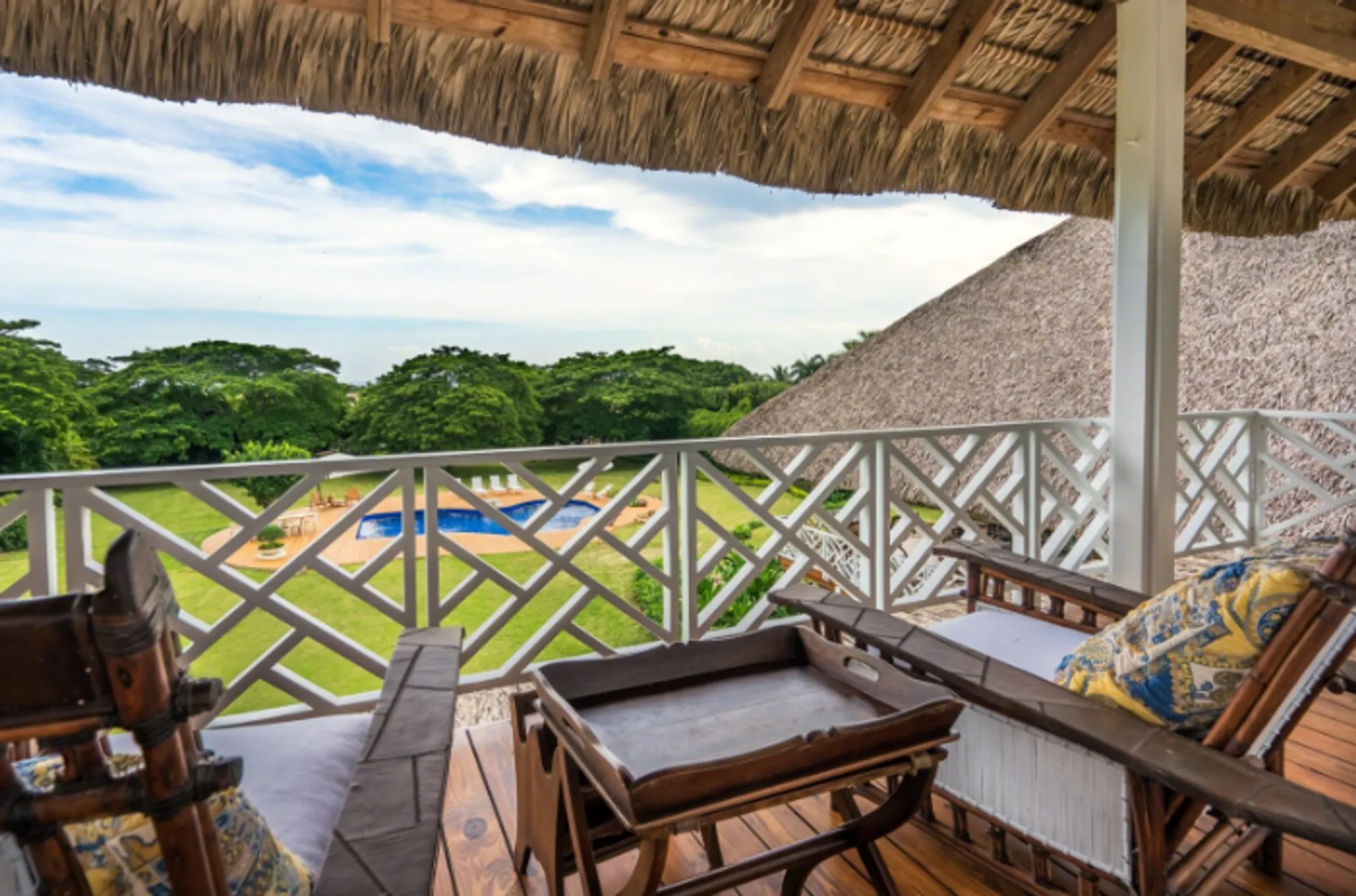 Spacious Caribbean Estate with Private Pool and Lovely Grounds — photograph 8