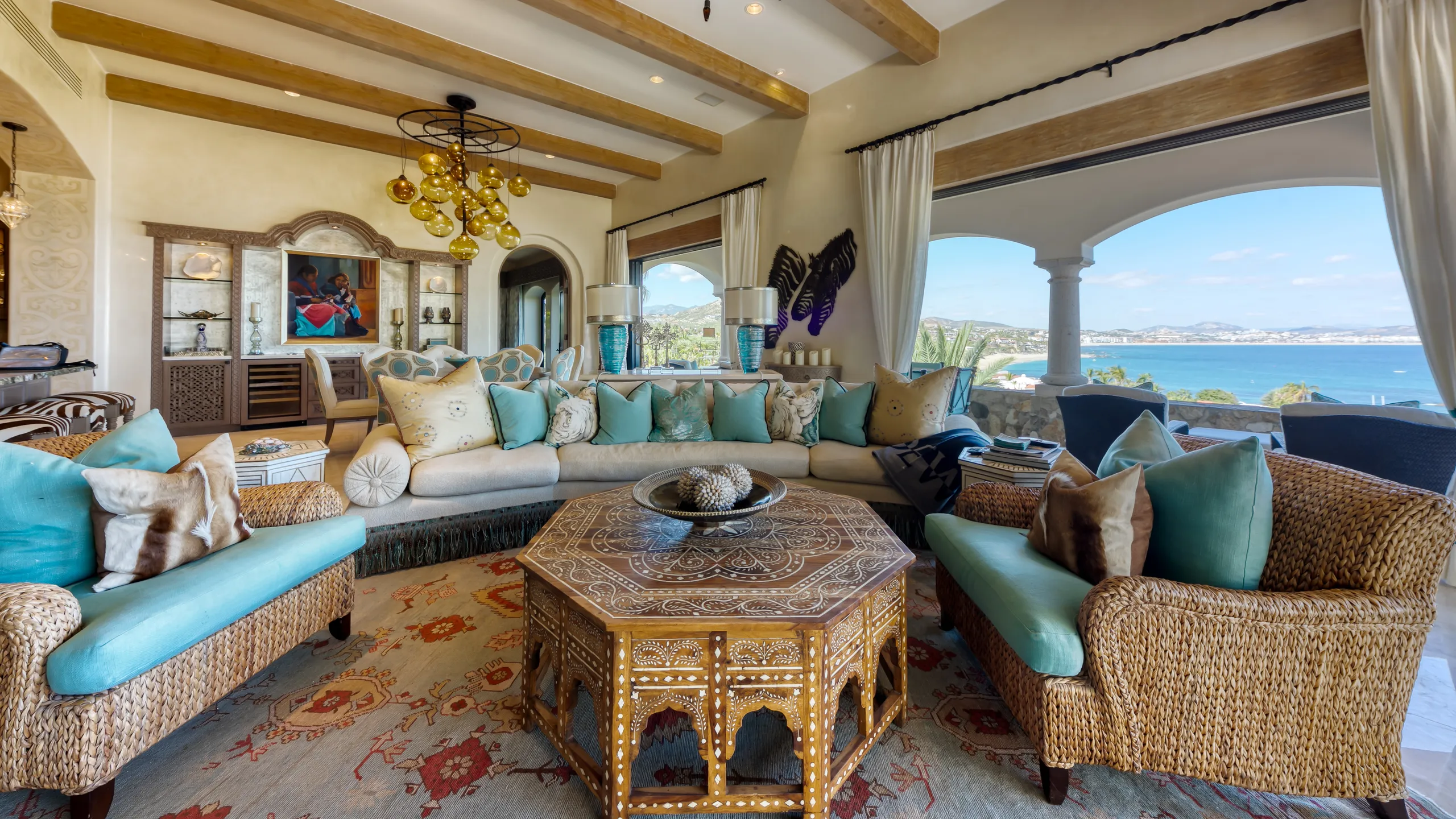 Seaside Villa in Los Cabos with Private Infinity Edge Pool & Beach Access — photograph 11