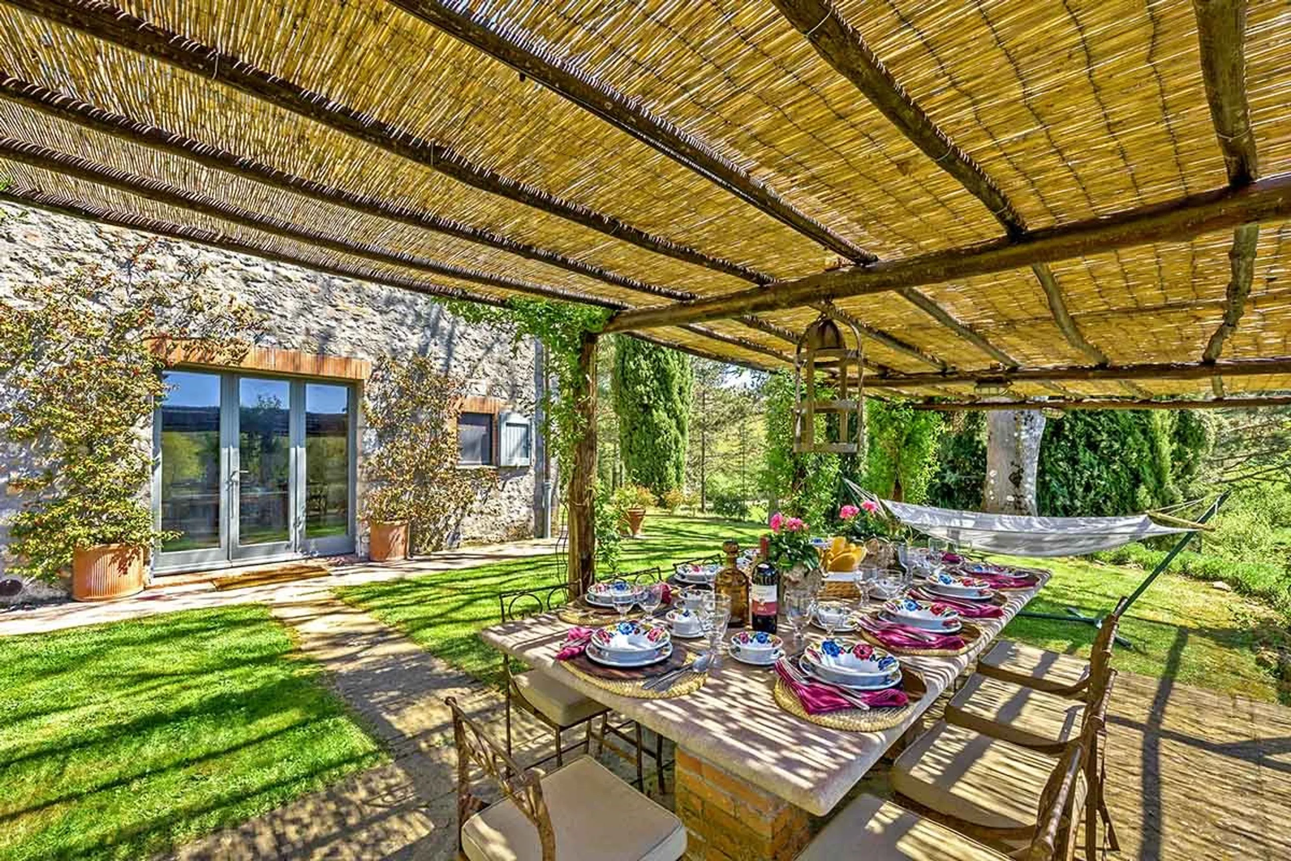 Enchanting Tuscan Heaven with Private Pool, Al Fresco and Gardens — photograph 3
