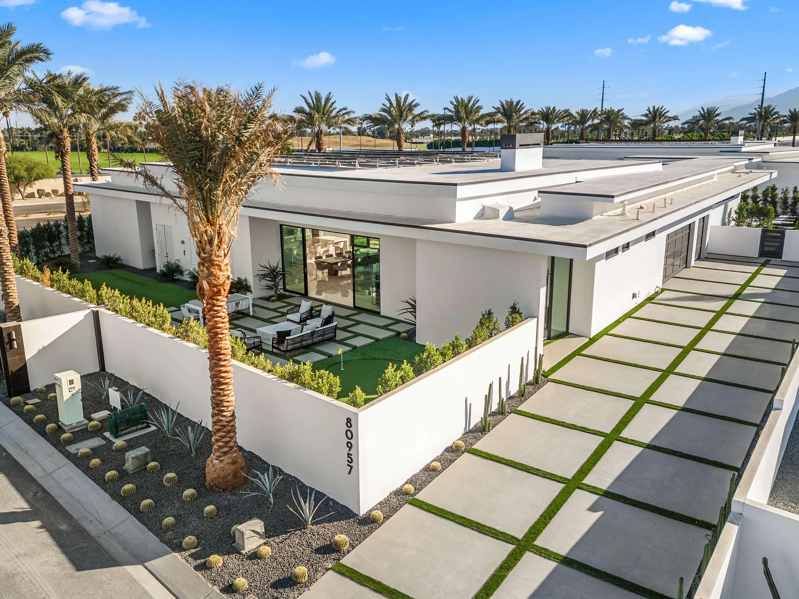 Exquisite Palm Springs with Private Pool, Next to Madison Club & Golf Courses, Coachella
