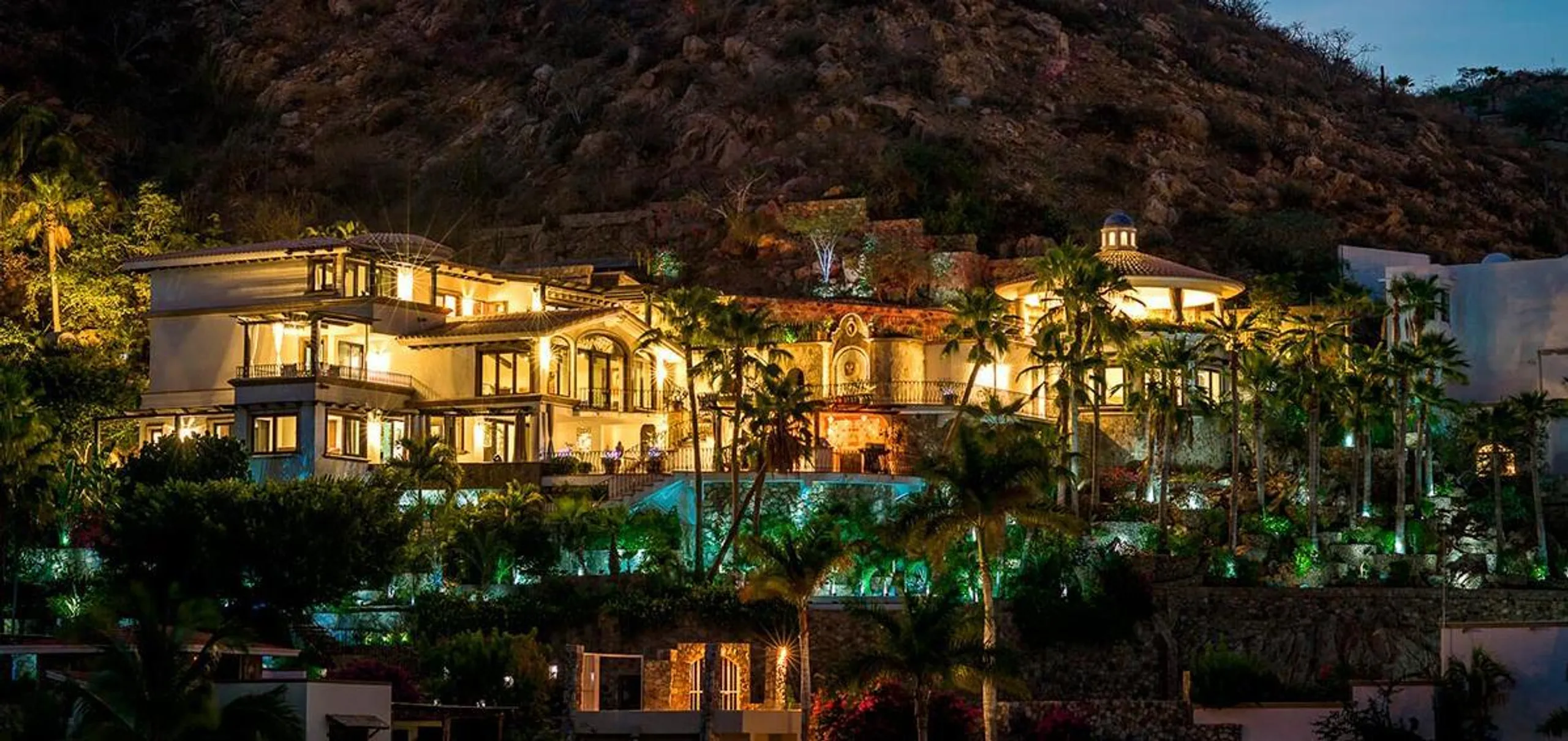 Grand Luxury Pedregral Estate with Sweeping Views Pool — photograph 5