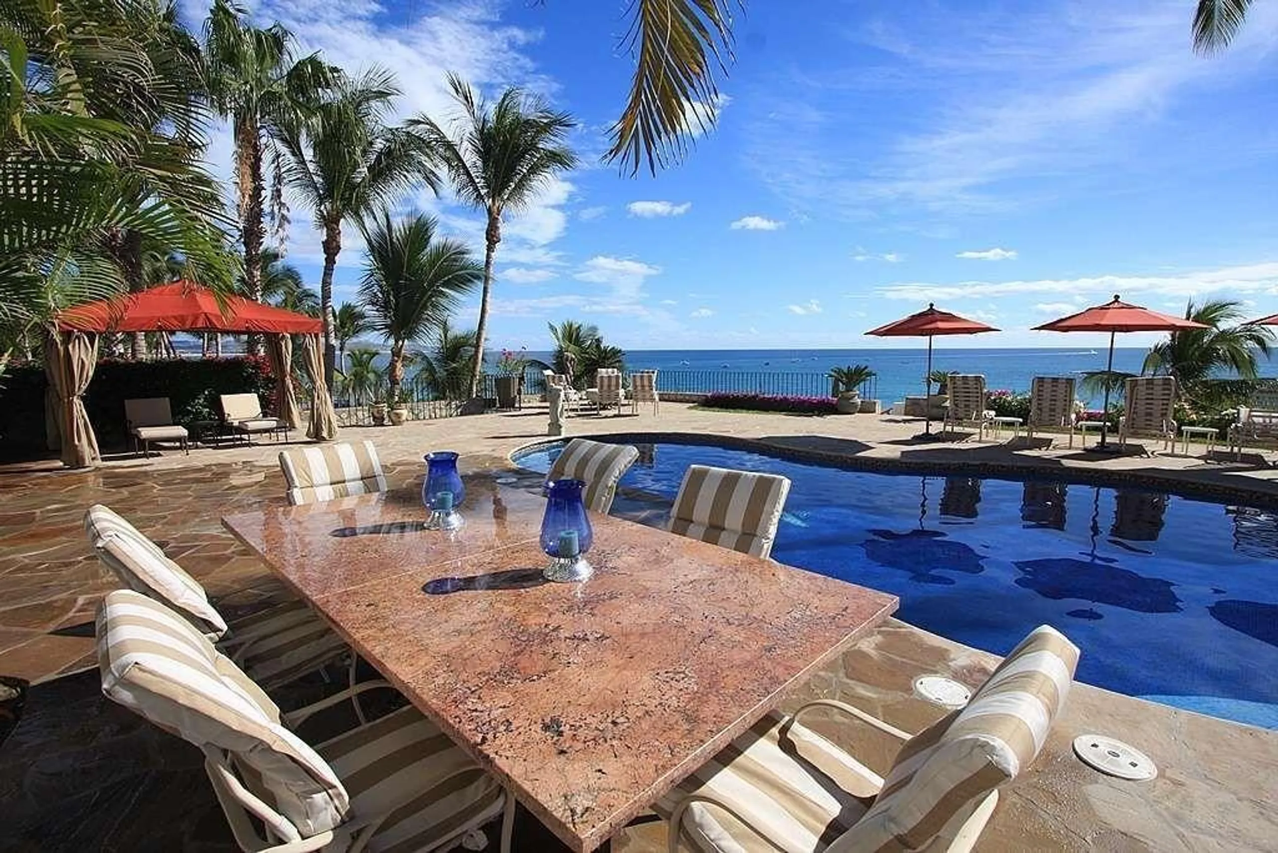 Classic Palmilla Beachfront Estate with Private Pool and Ocean Views — photograph 6