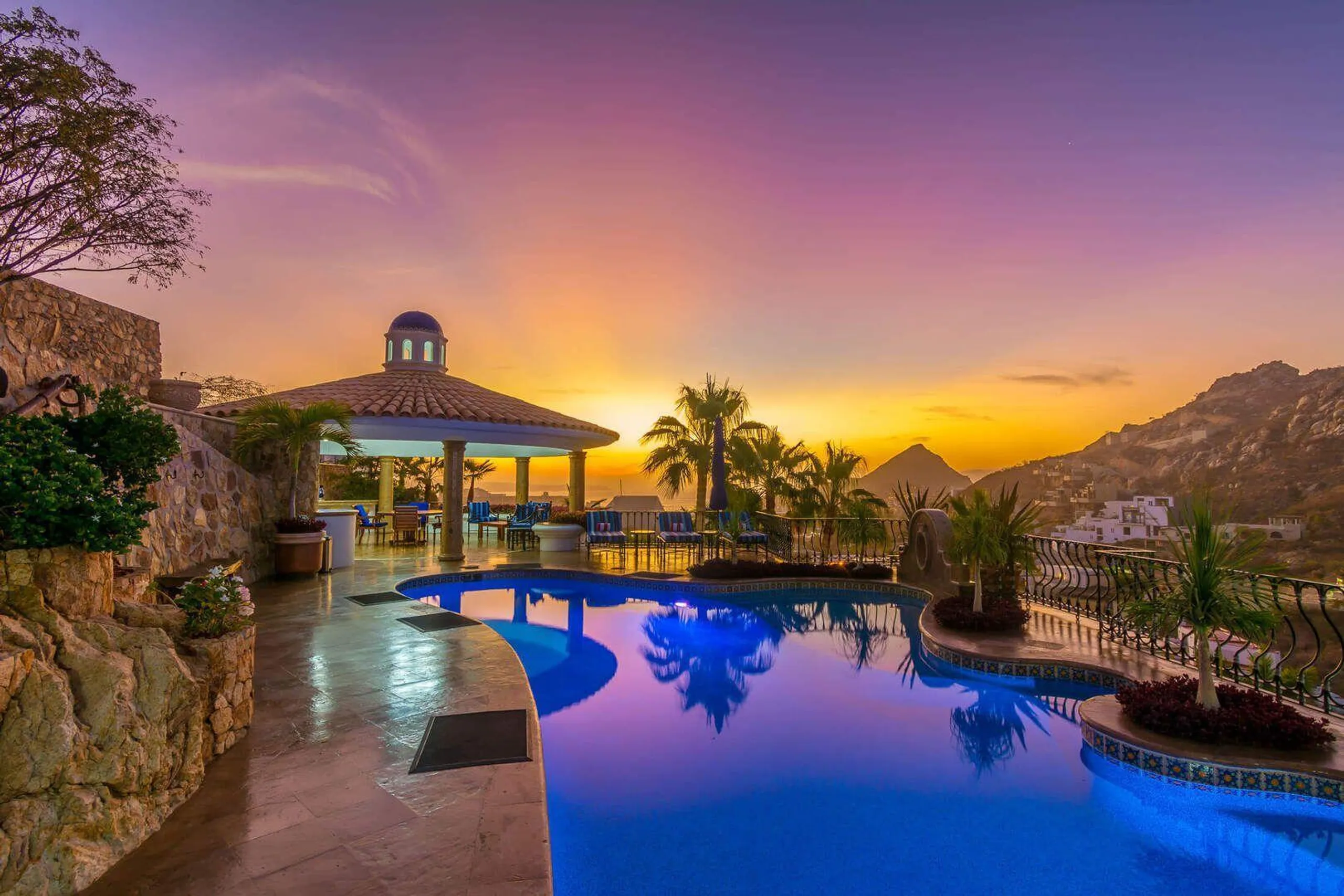 Grand Luxury Pedregral Estate with Sweeping Views Pool, Pedregal