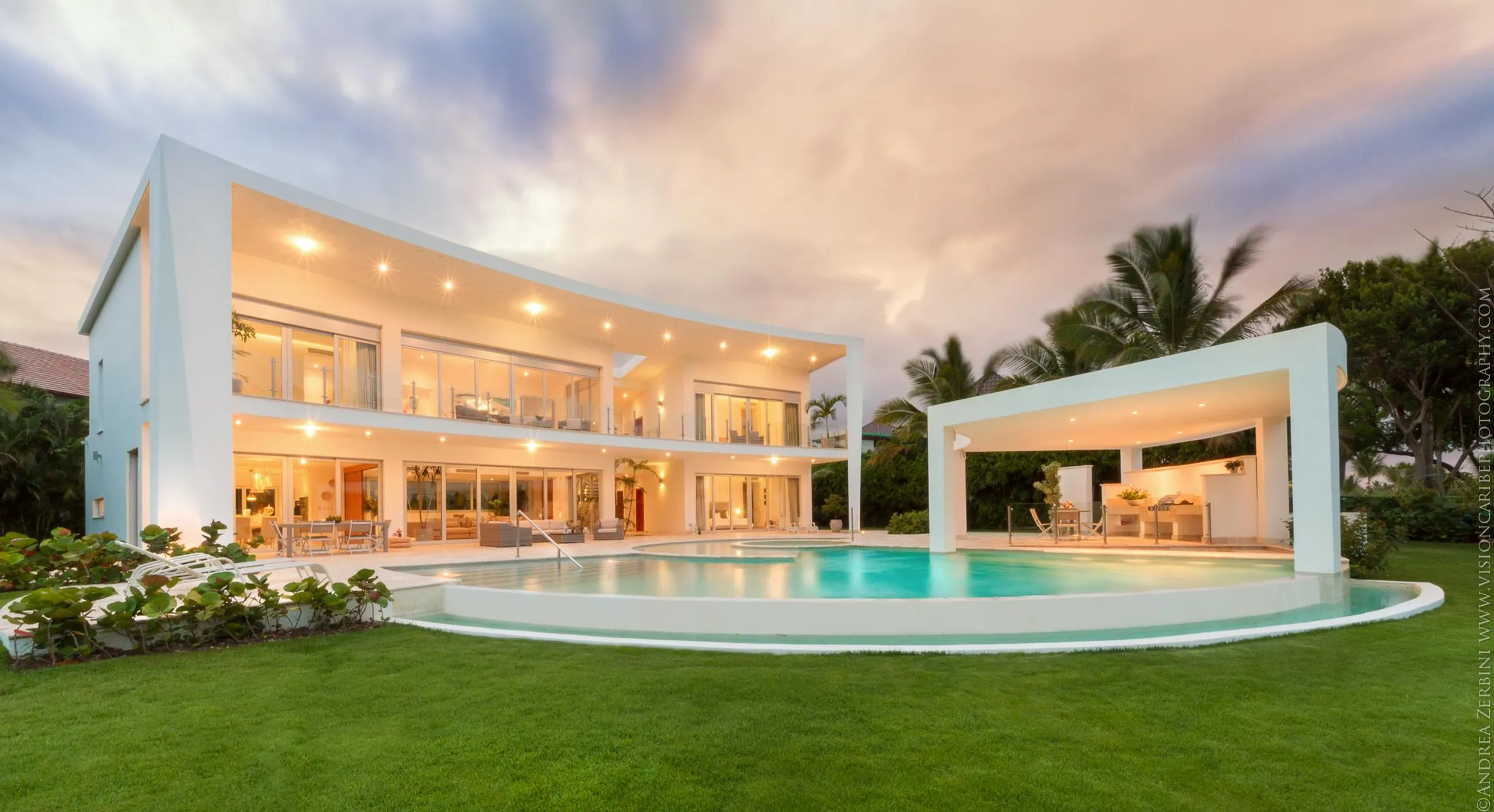 Splendorous Higuey Villa with Invigorating Pool and Movie Theater, Higuey