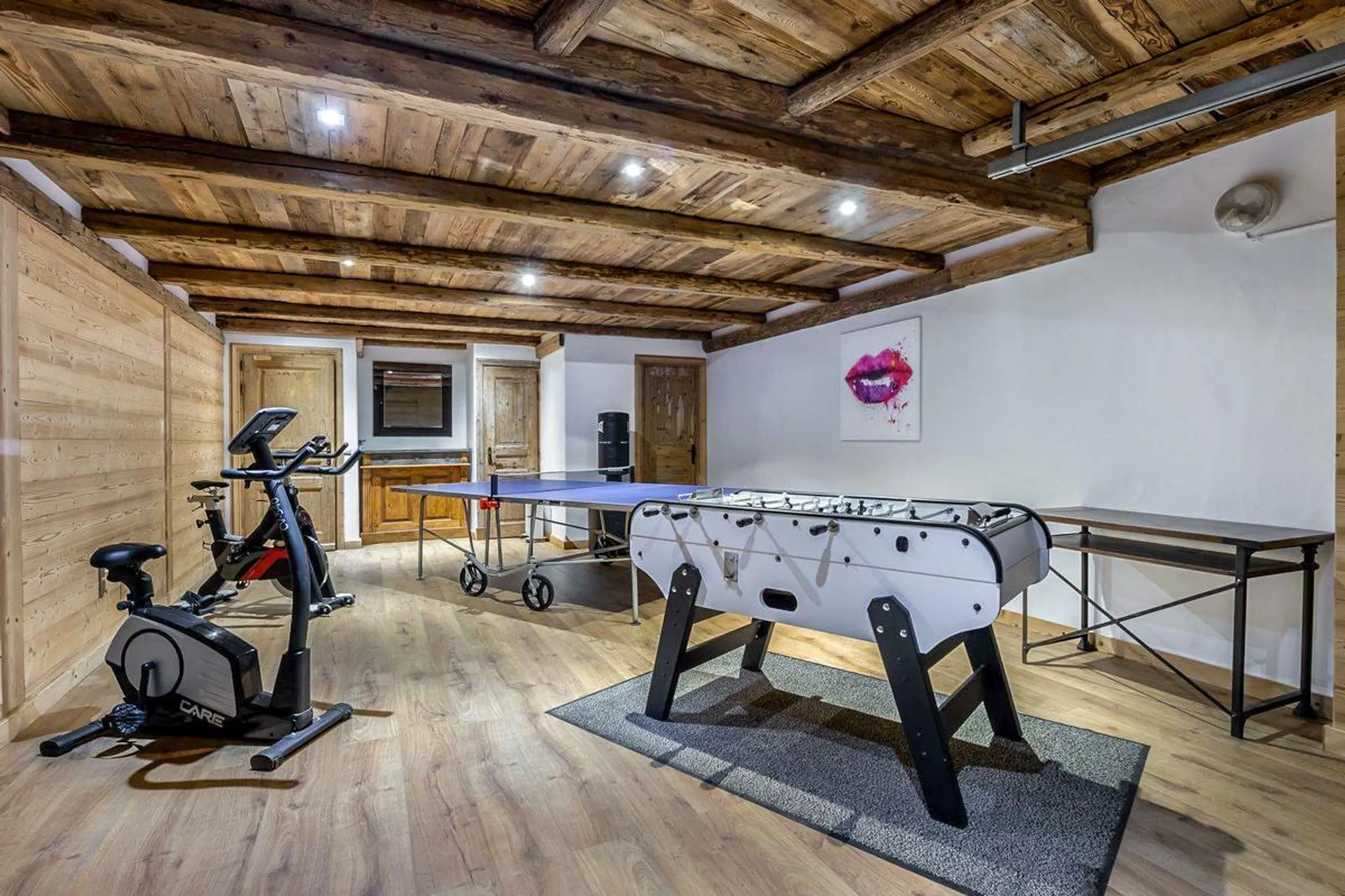 Charming Chalet in Val d’Isere with Stunning Mountain Views — photograph 7