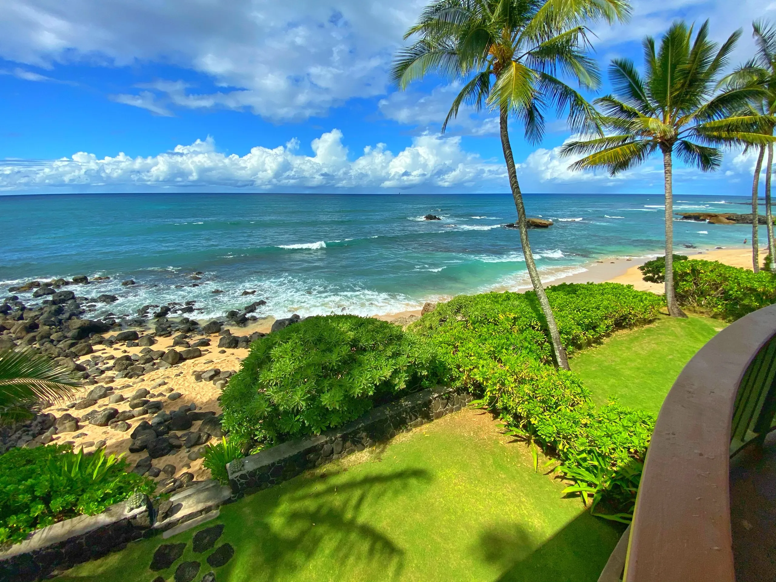 Oahu North Shore Beachfront Villa with Stunning Ocean Views, Oahu