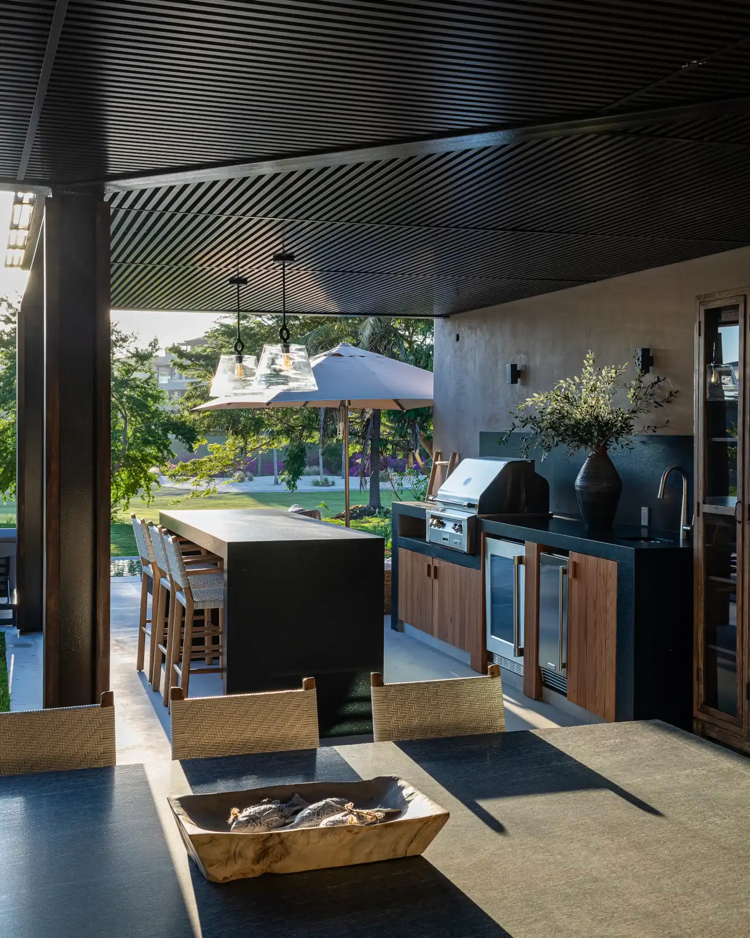 Elegant Porta Fortuna Villa with Private Pool, Jacuzzi & Panoramic Vistas — photograph 10