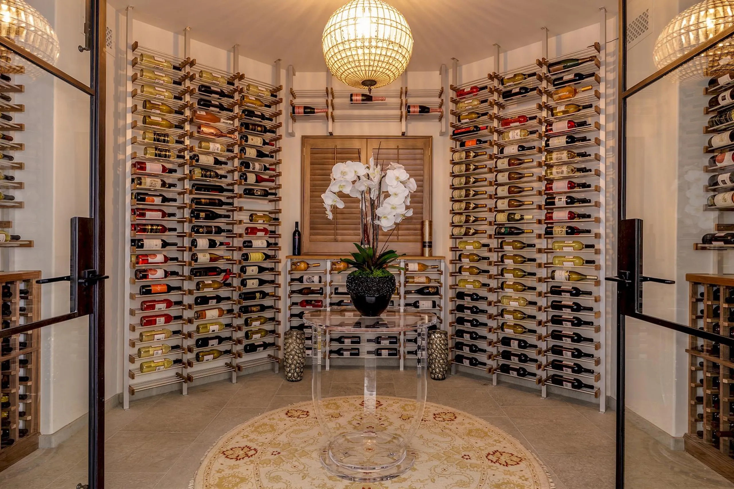Mediterranean-Style Hollywood Hills Estate with Infinity Pool, Entertainment Room, and Panoramic Views — photograph 10