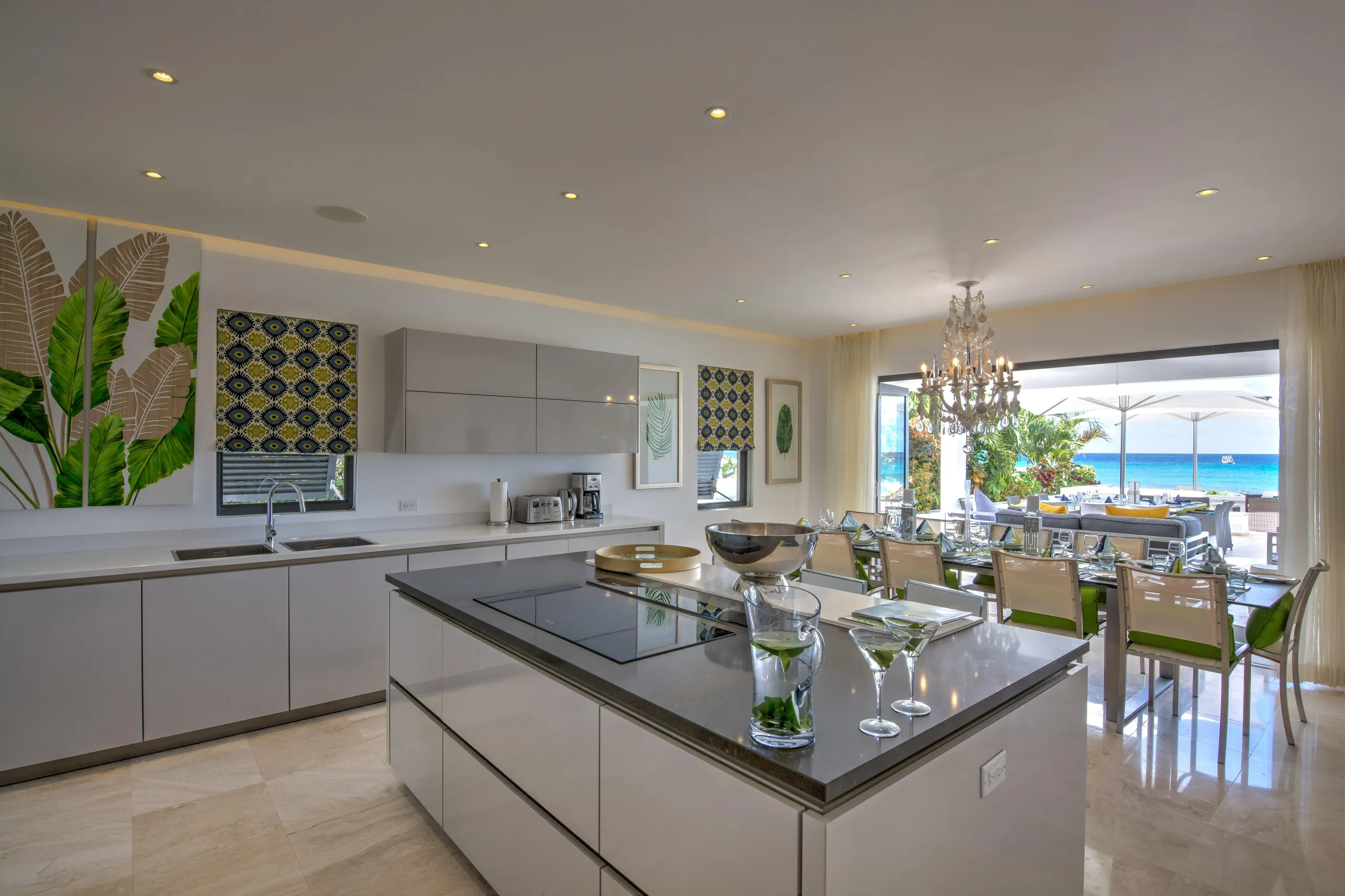 Barbados Beachfront Contemporary High End Villa with Elevated Sea View — photograph 8