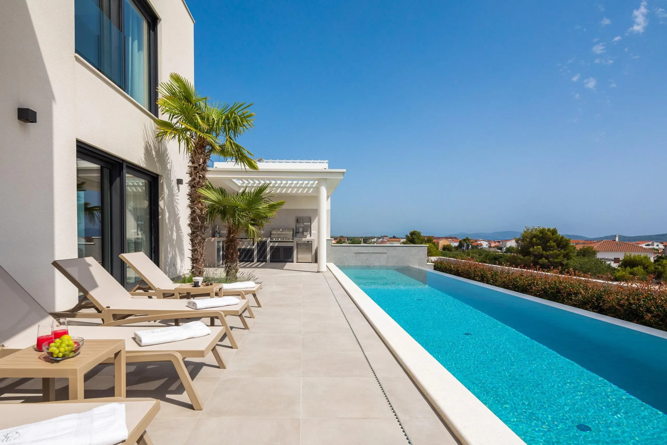 Chic Villa with Pool and Olive Grove Lounge in Scenic Vodice — photograph 6