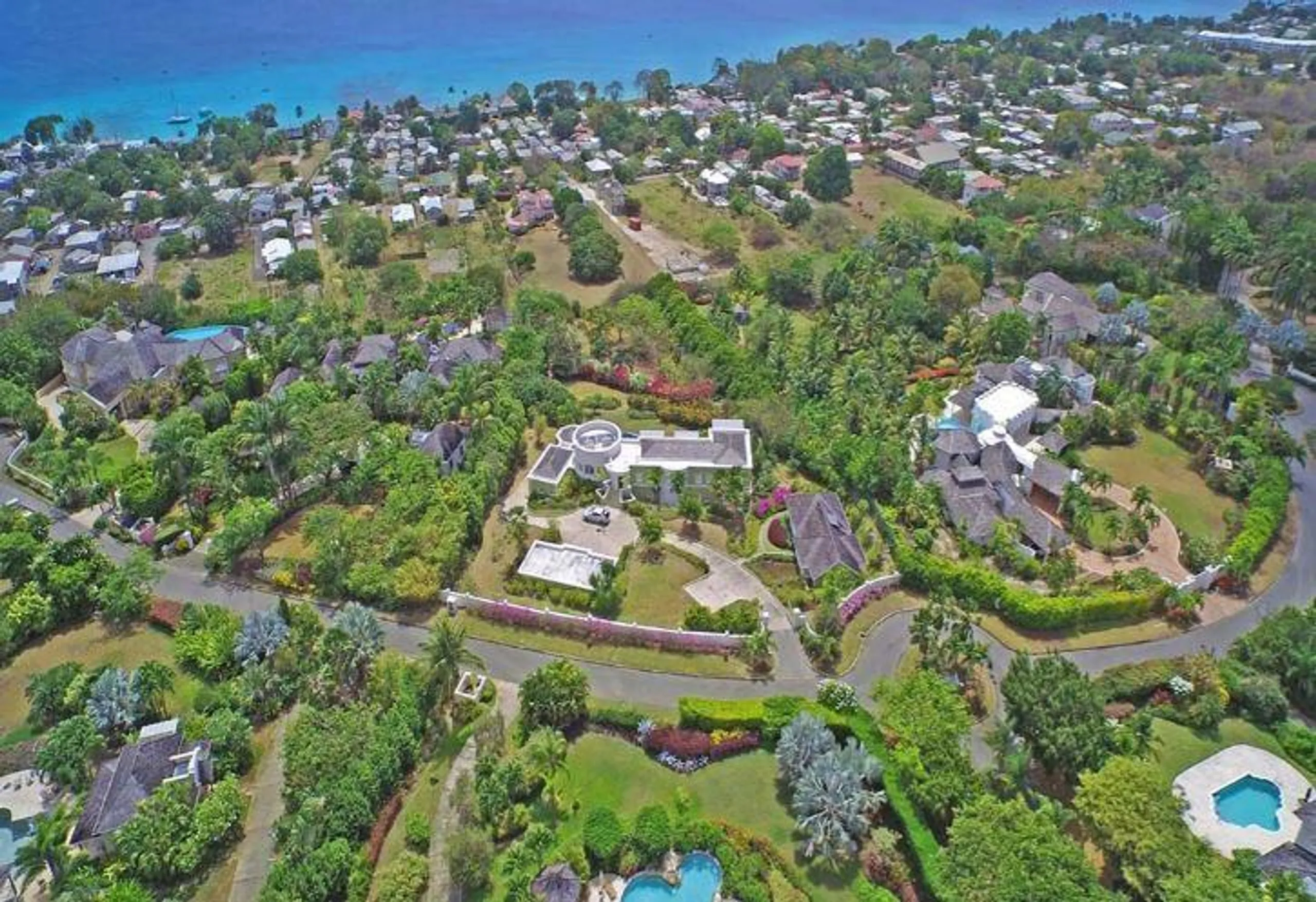 Spectacular Ridge-Front Luxury Home in Sugar Hill, Barbados with Breathtaking Sea View — photograph 7