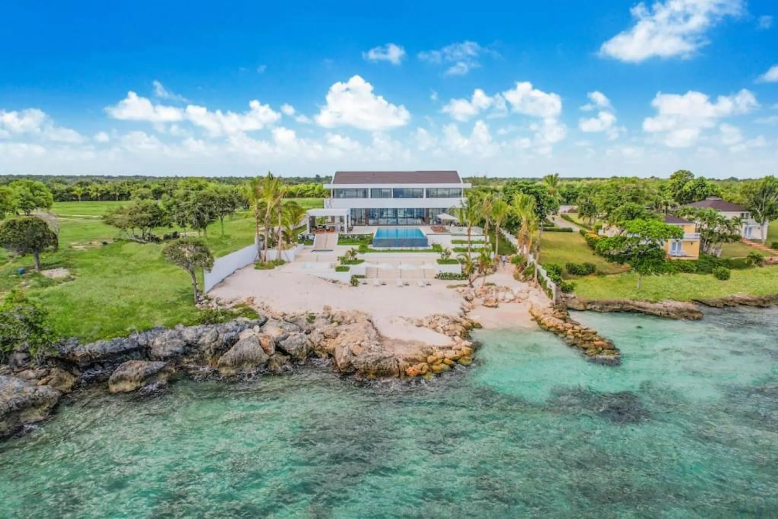 Breathtaking Beachfront Two-Story Villa with Infinity Pool in Casa de Campo, Casa de Campo