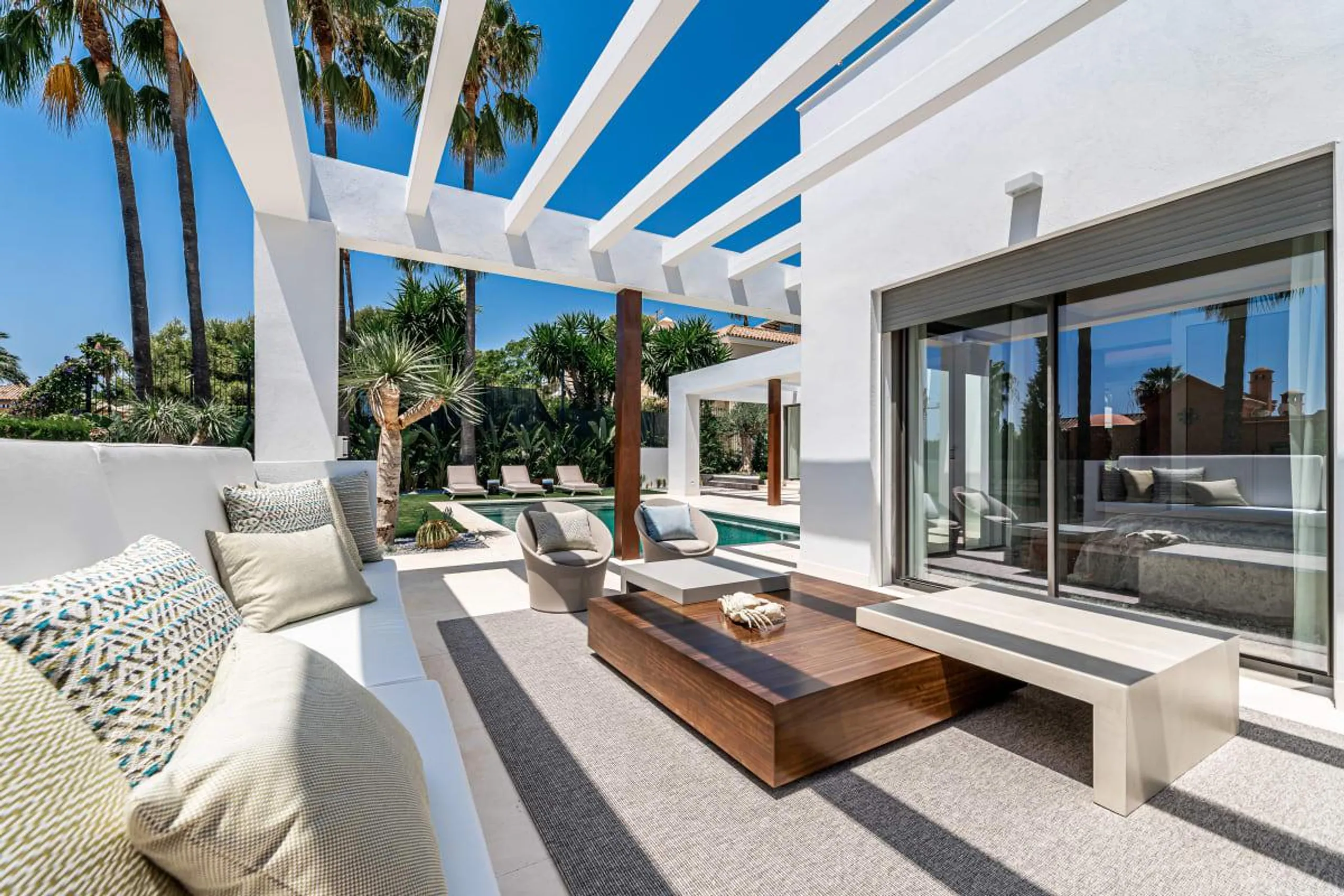 Enchanting Marbella Villa with Private Pool — photograph 5
