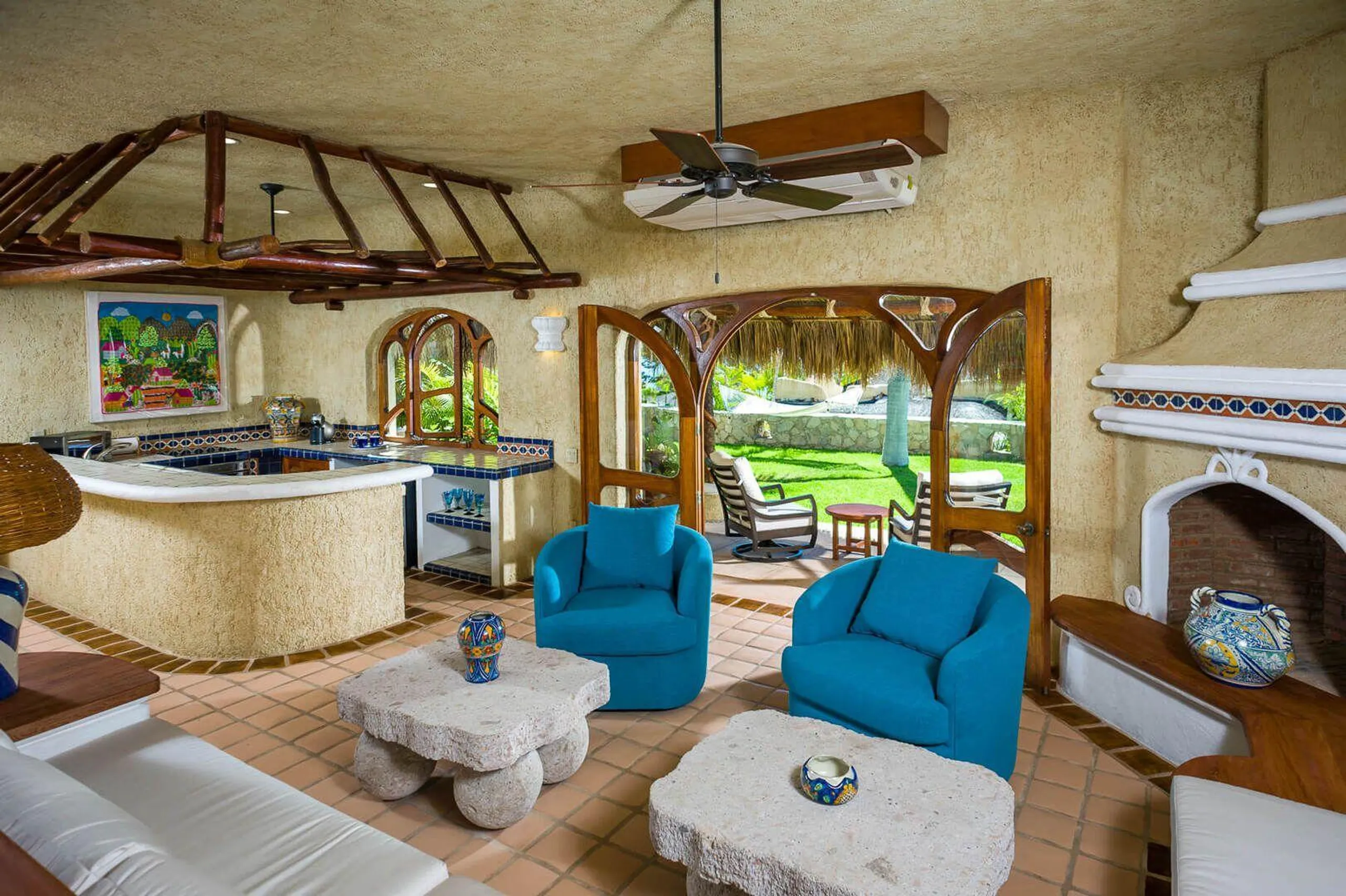 Gorgeous Playa El TuleLuxury Beachfront Compound with Private Pool — photograph 9