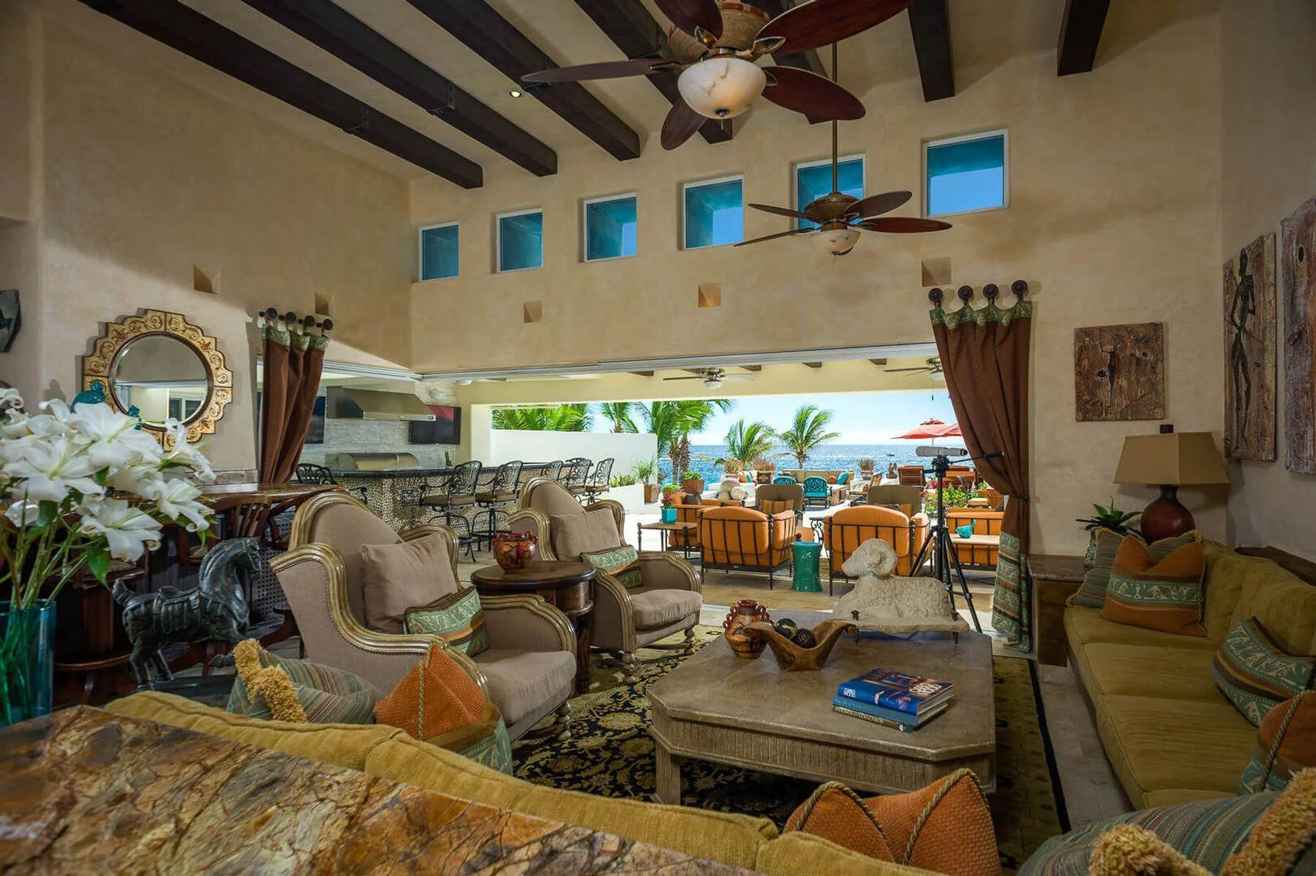 Contemporary Pedregal Estate with Infinity Pool and Ocean Views — photograph 6