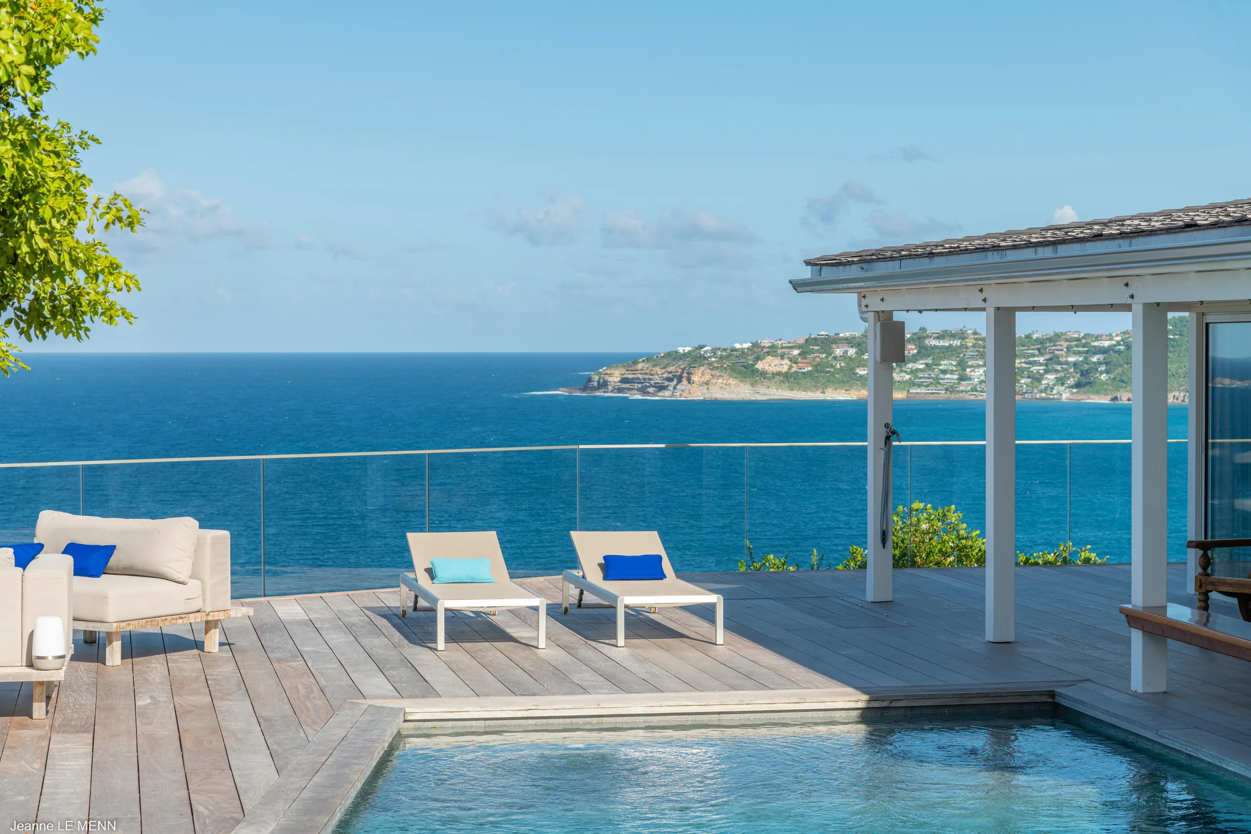 Superb Oceanview Villa with Private Pool and Relaxing Patio Area — photograph 4