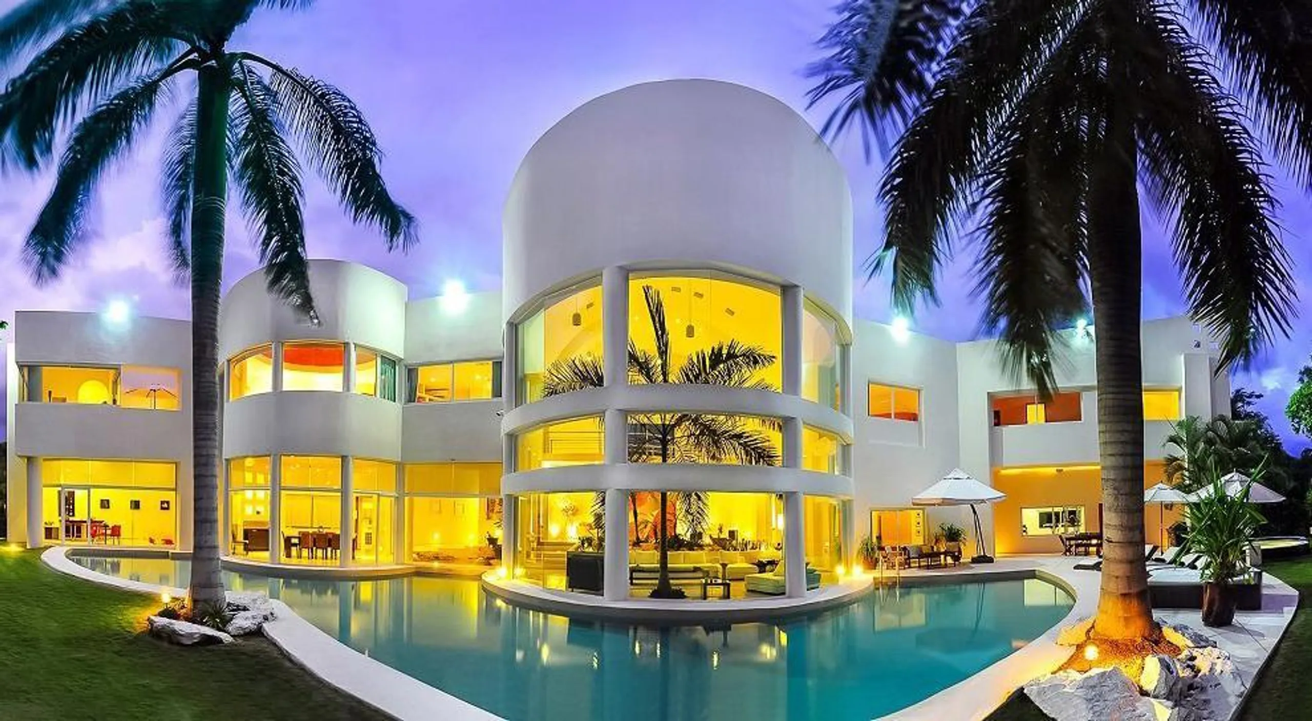 Ultra Modern Architectural Grand Villa with Surrounding Pool — photograph 6