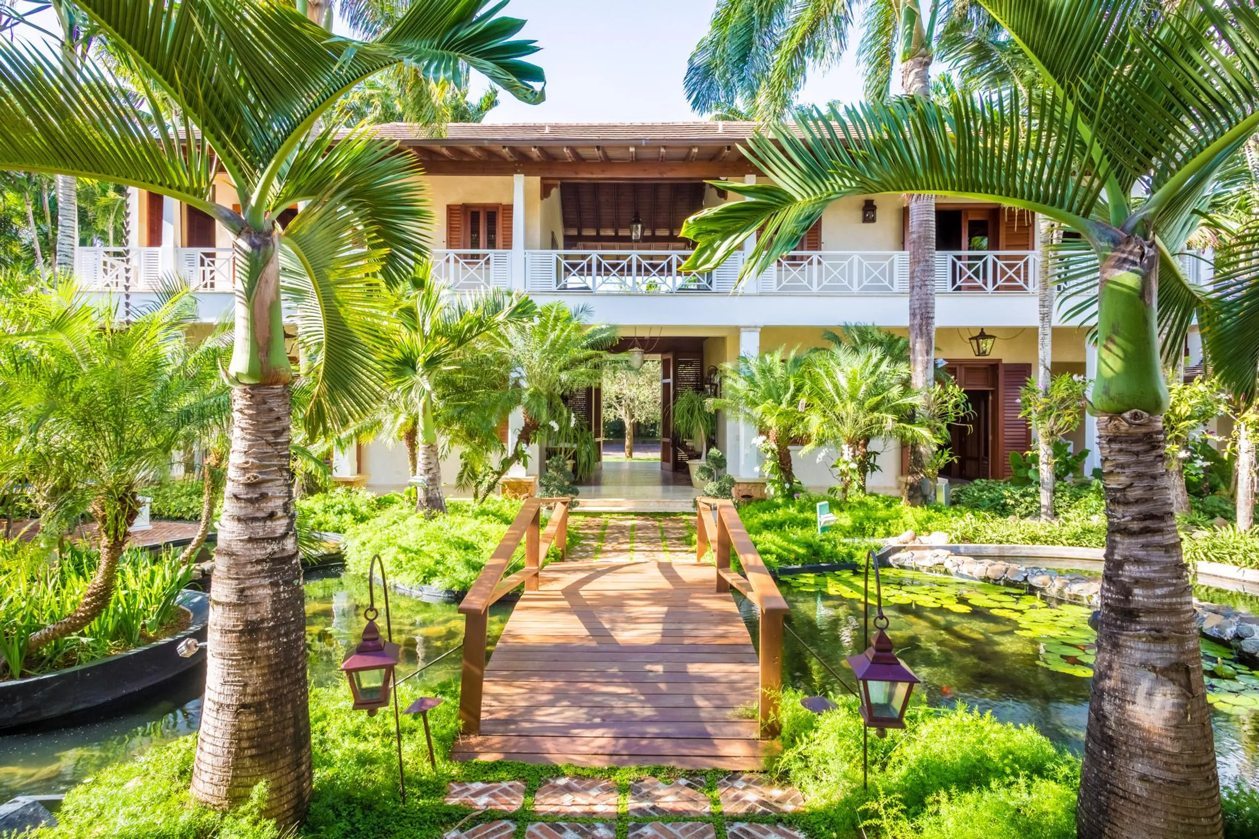 Sumptuous Casa de Campo Retreat with Marina and Caribbean Sea Views — photograph 2
