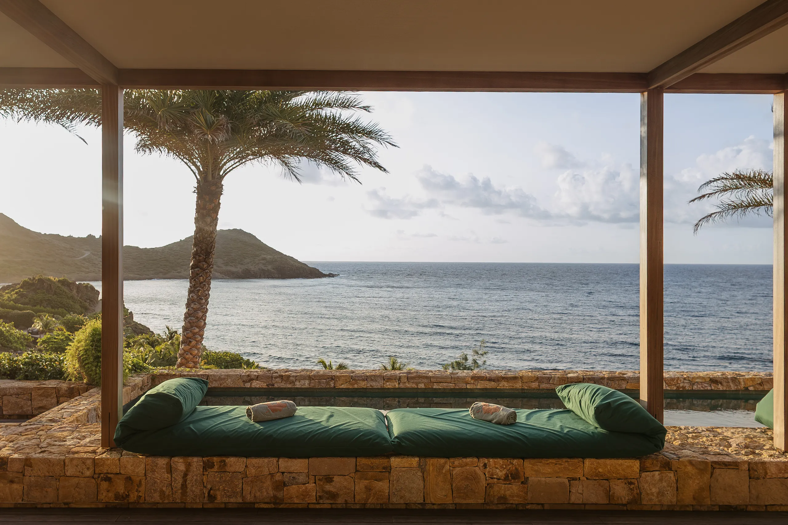 Sleek Toiny Hillside Villa with Private Pool & Sweeping Ocean Views — photograph 4
