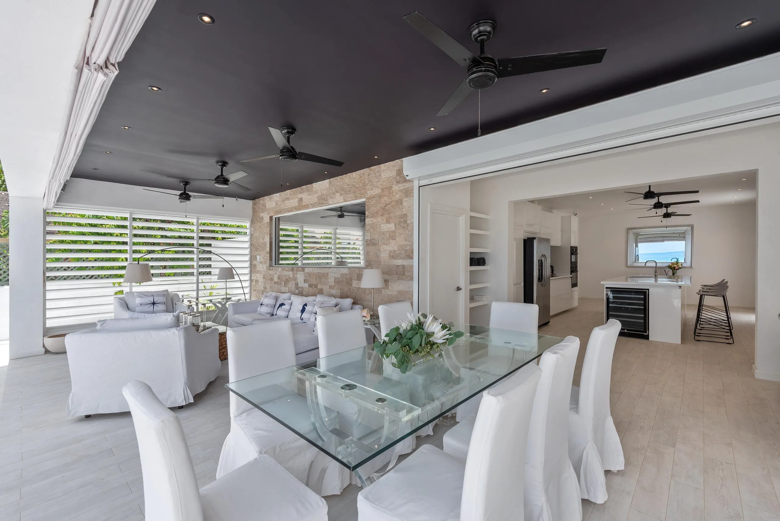 Barbados Ibiza-Style  Villa with Direct Beach Access — photograph 8
