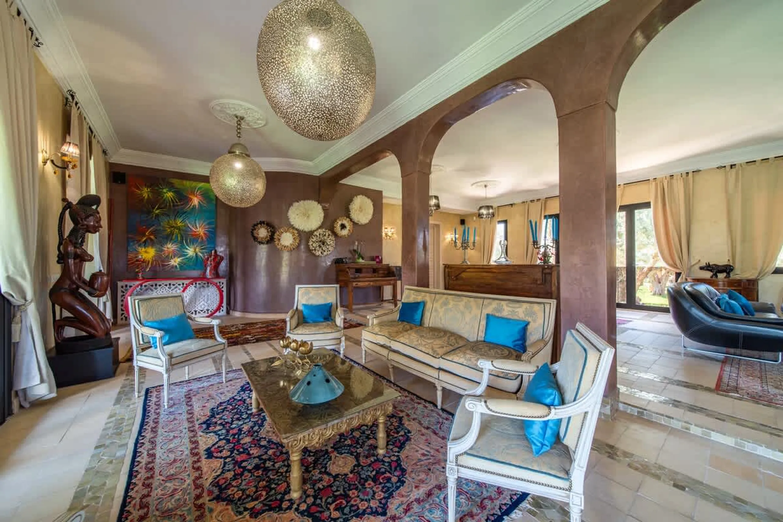 Luxuriant Marrakech Villa with Private Pool and Garden — photograph 8