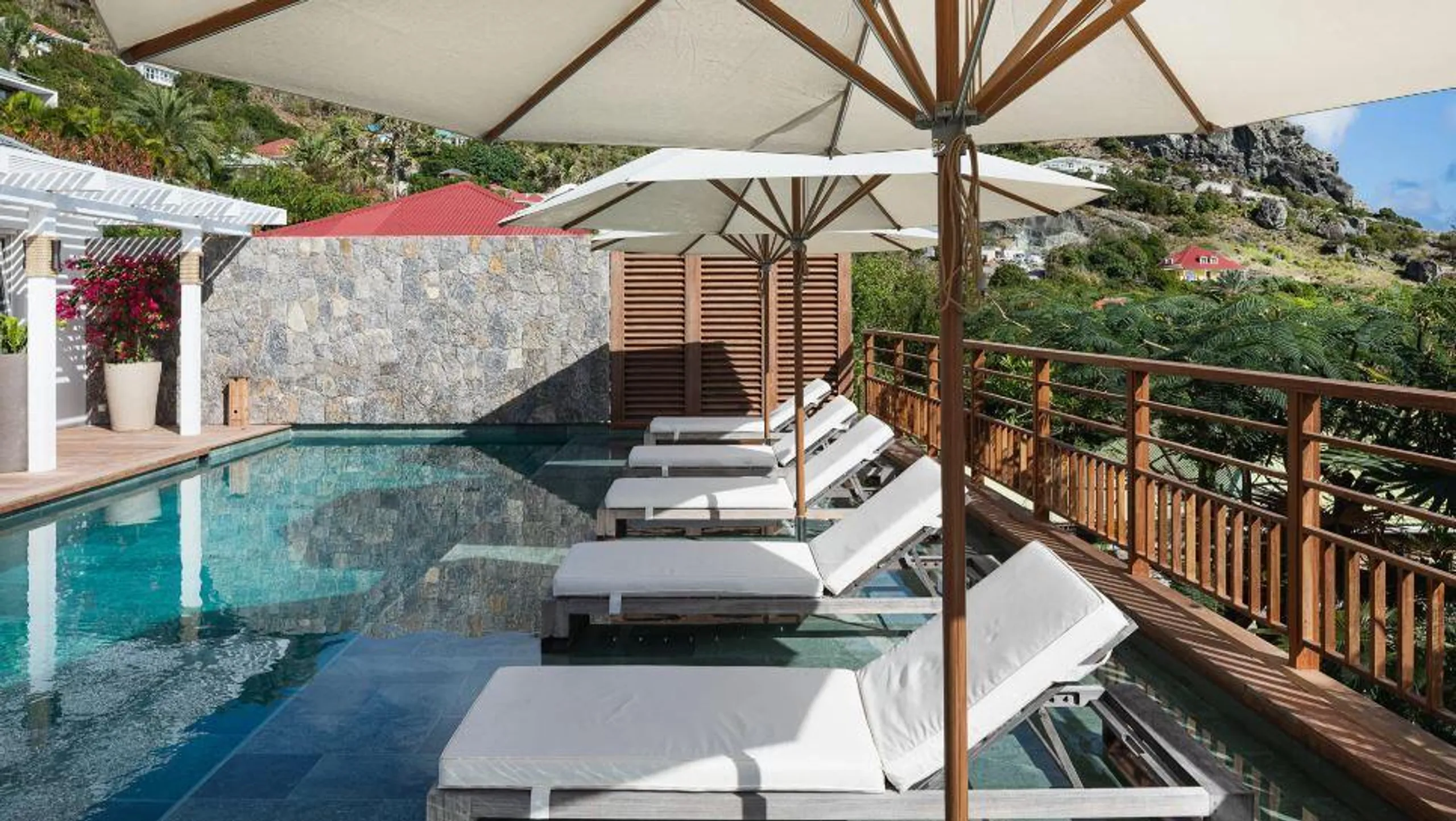 Chic Villa Stunning Ocean Views and Comfort in St-Barths — photograph 4