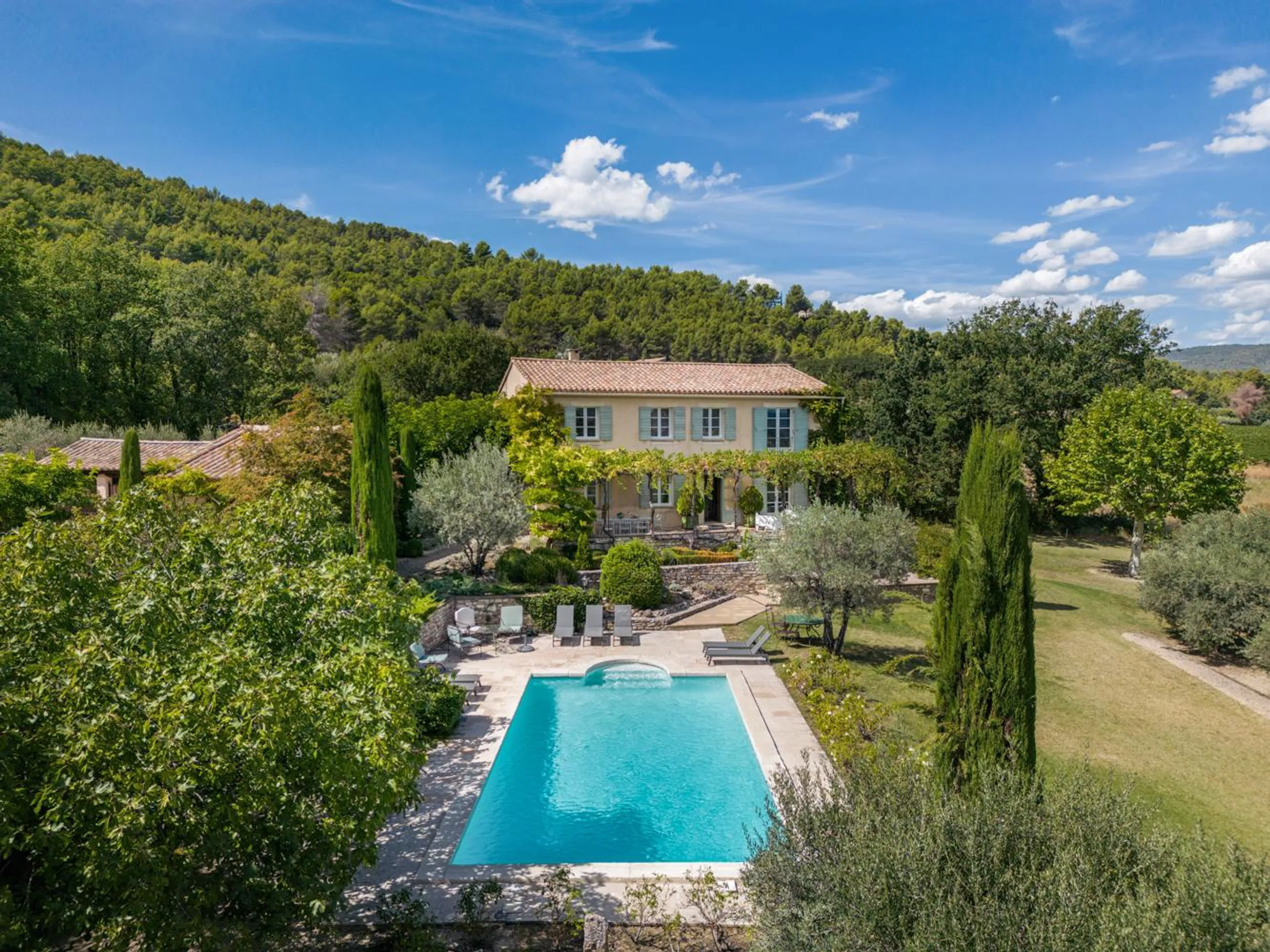 Rustic 6Bedroom Villa with Private Villa with Pool and Gardens — photograph 2