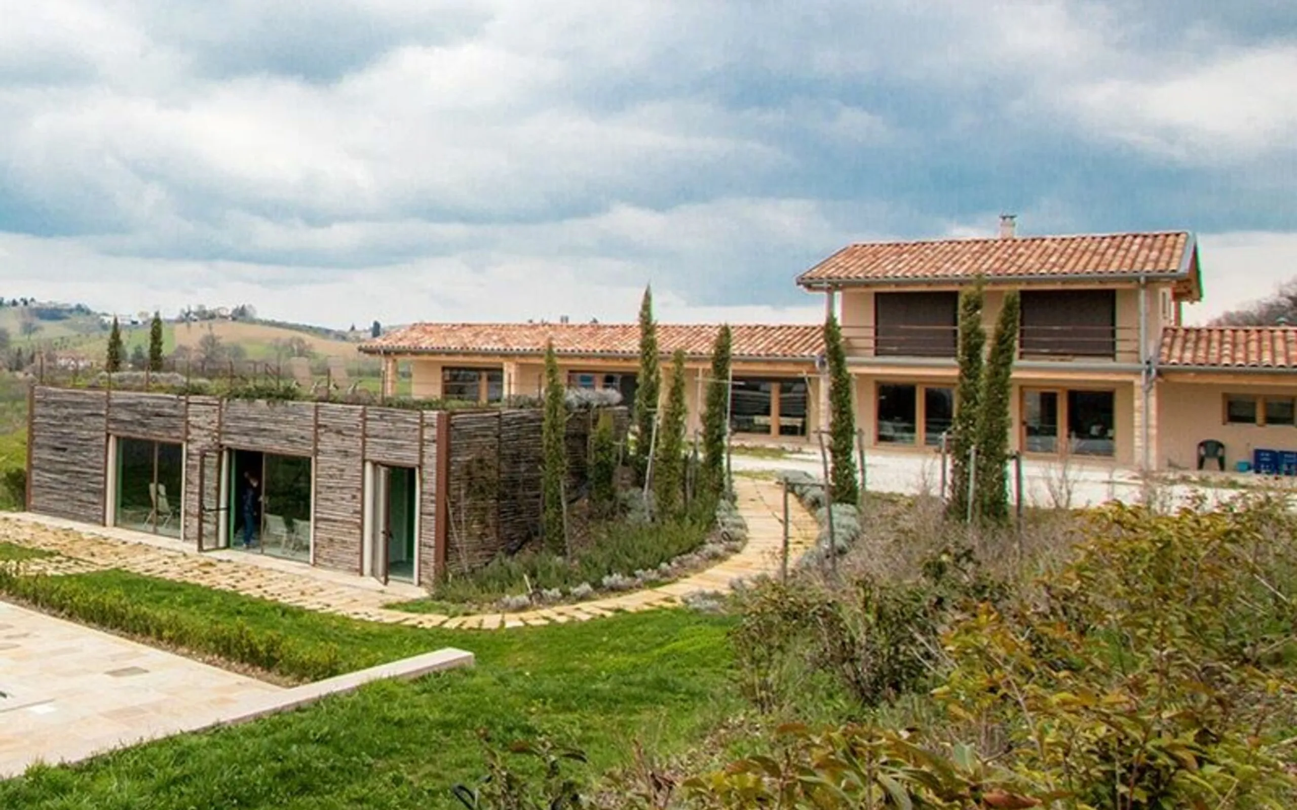 Serene New Independent Villa with Private Pool and 360 Panorama Degrees on the Surrounding Hills — photograph 5