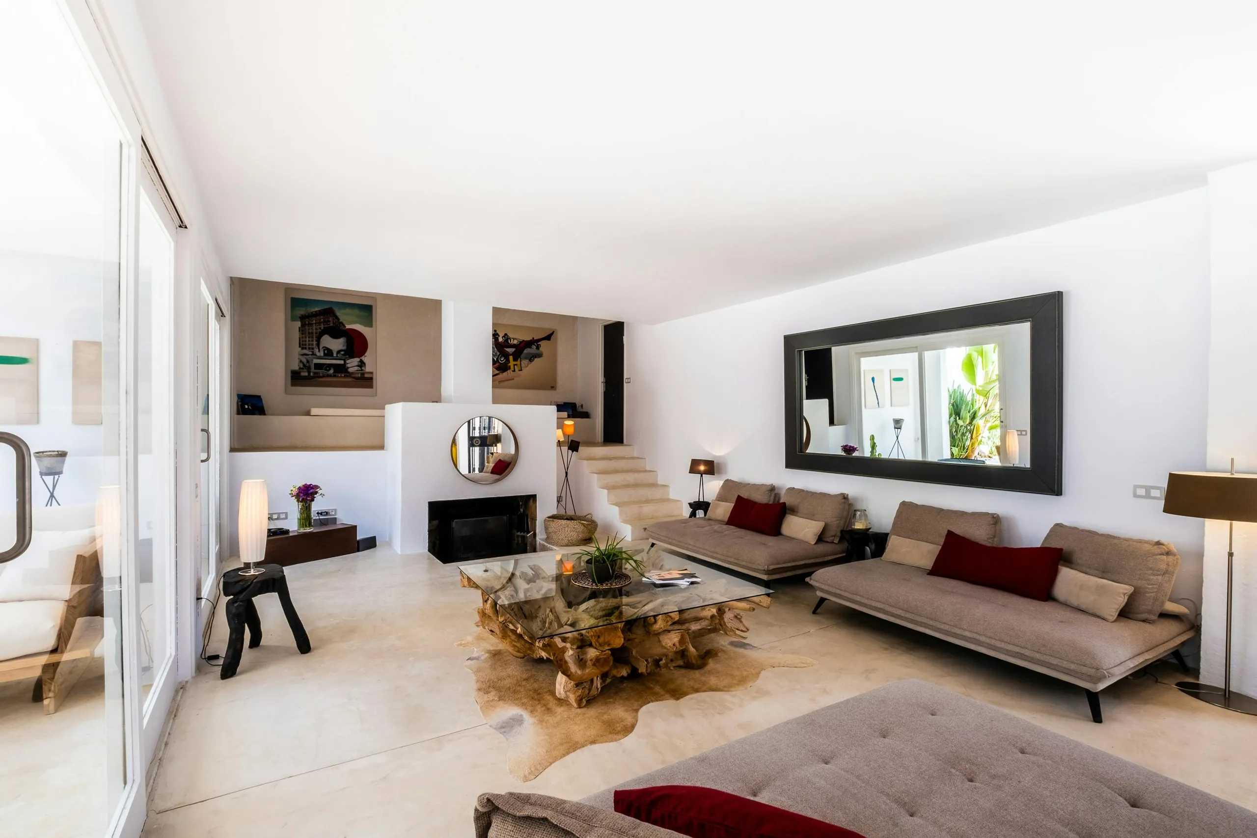 Splendid Spanish Villa in Ibiza with Private Pool and Firepit — photograph 12