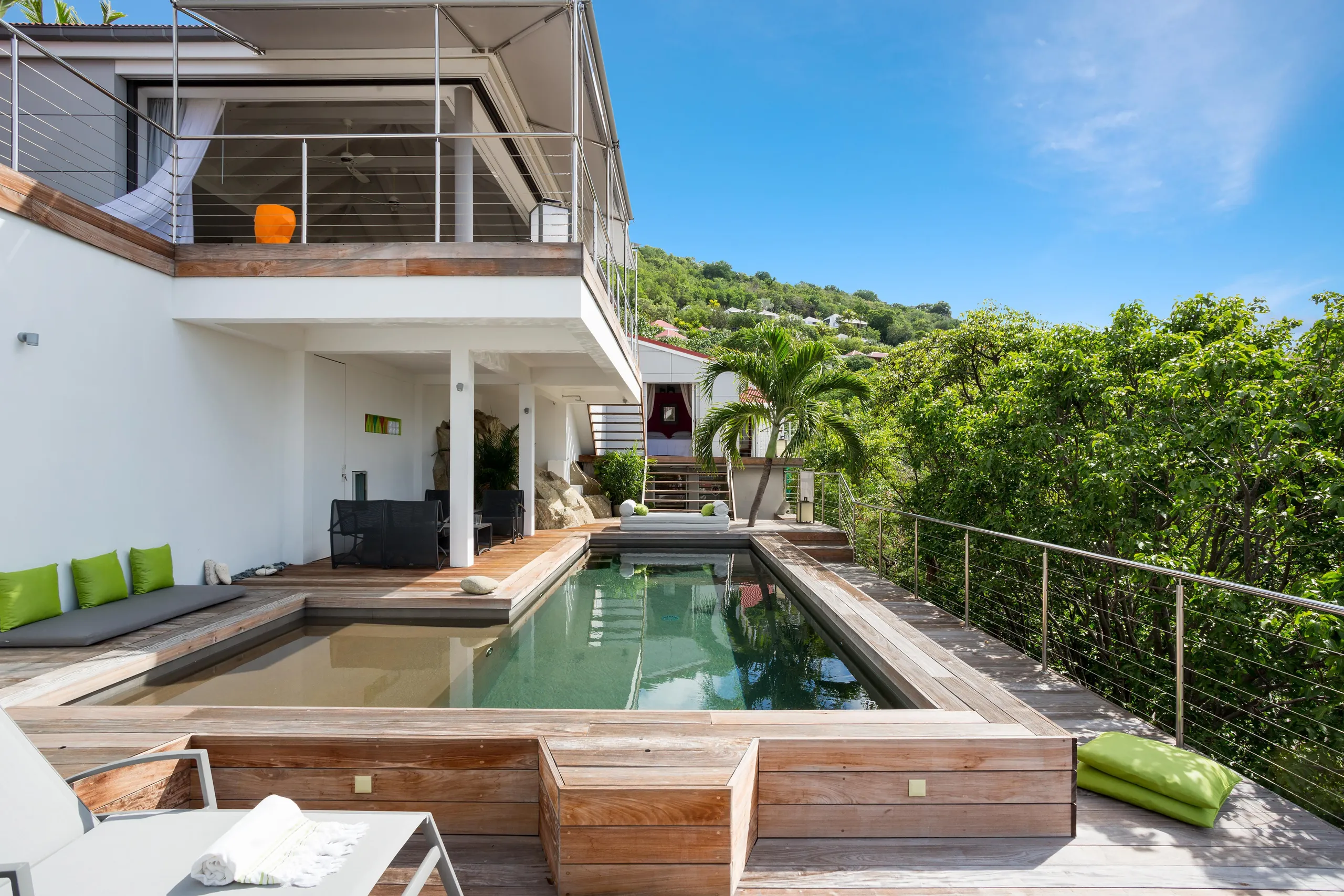 Distinguished Luxury Estate w/ Private Pool and Panoramic Ocean Views. — photograph 4