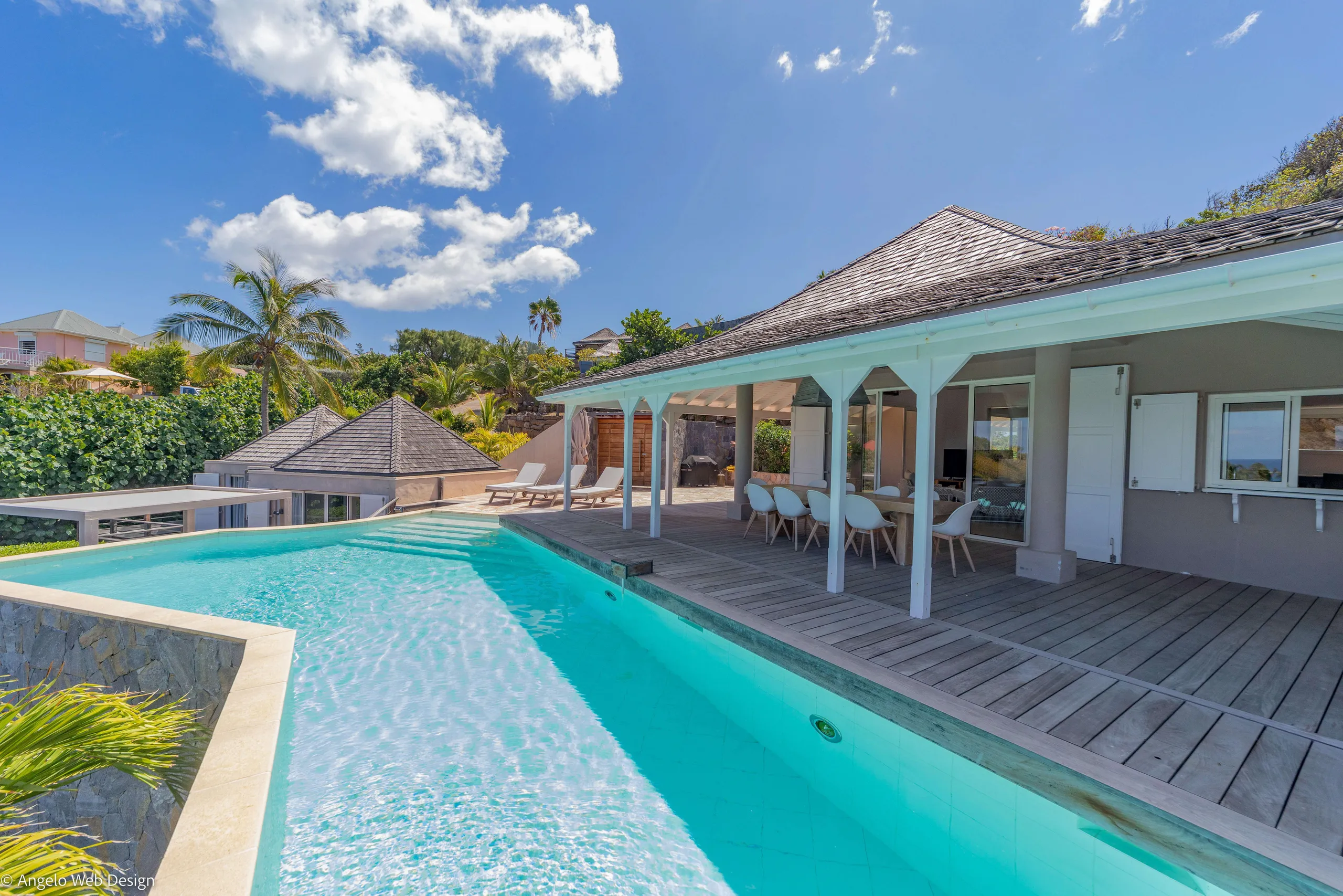 Charming Classic Luxe Villa with Private Pool and Stunning Ocean Views — photograph 3