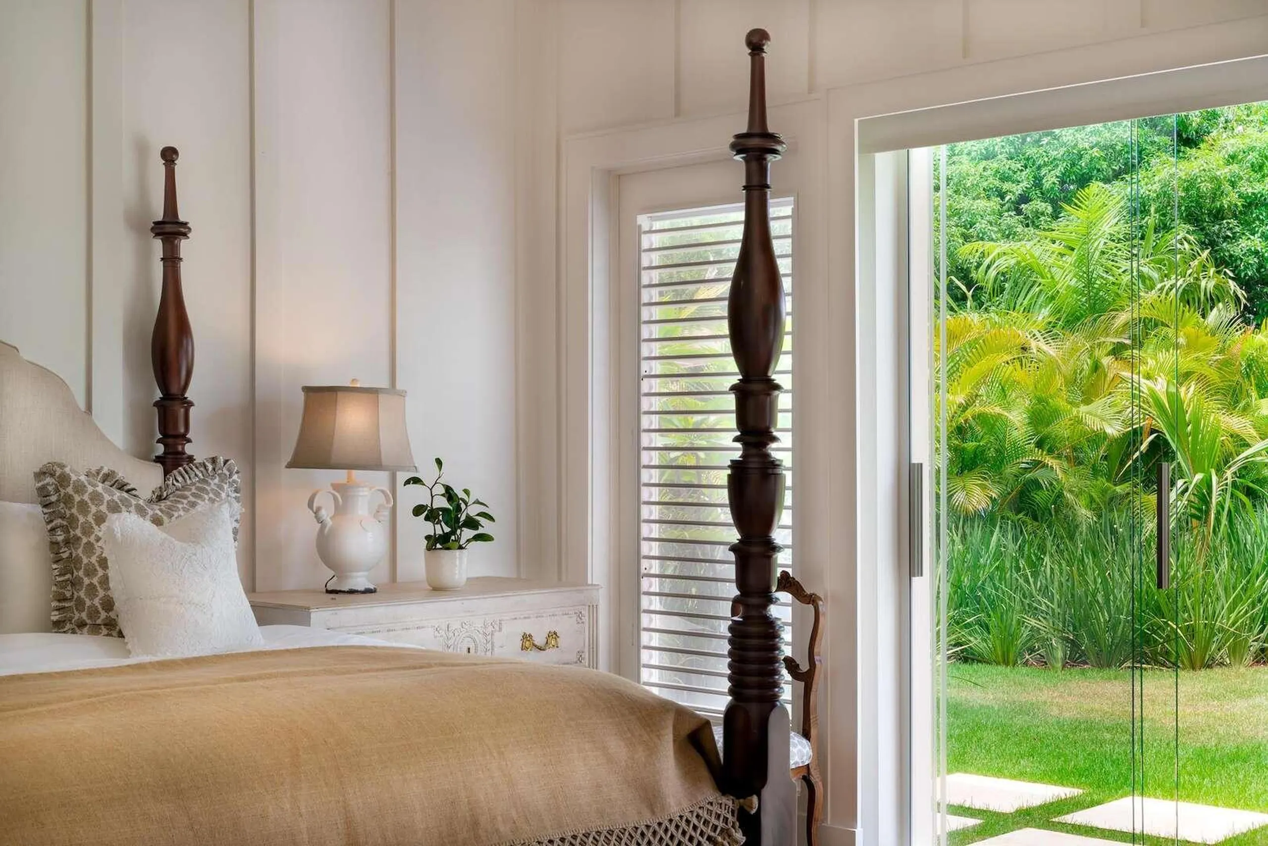 Casa de Campo's Stunning Villa with Heated Swimming Pool, Golf Course and Lake View — photograph 10