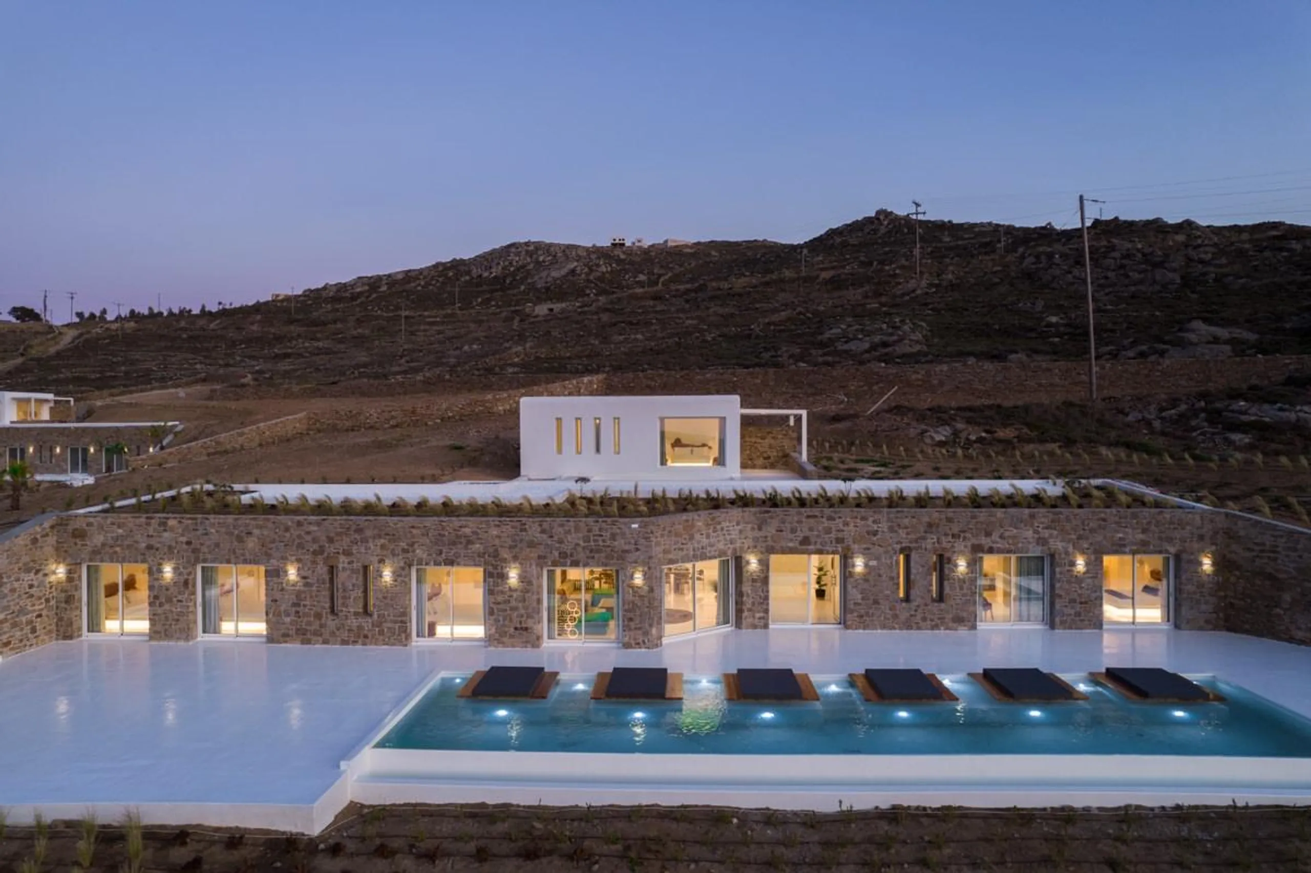 Exquisite Ftelia Villa with Invigorating Pool — photograph 2