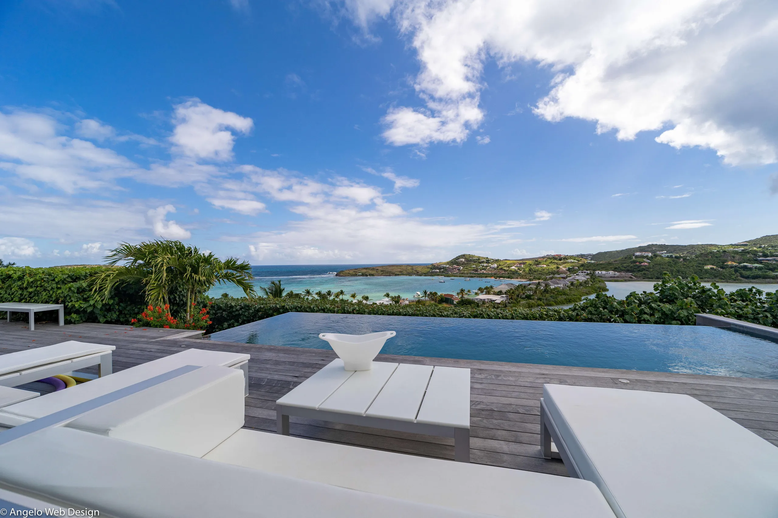 Aesthetic Sophistication: Elegant Holiday Villa with Infinity Pool in St. Barths — photograph 9