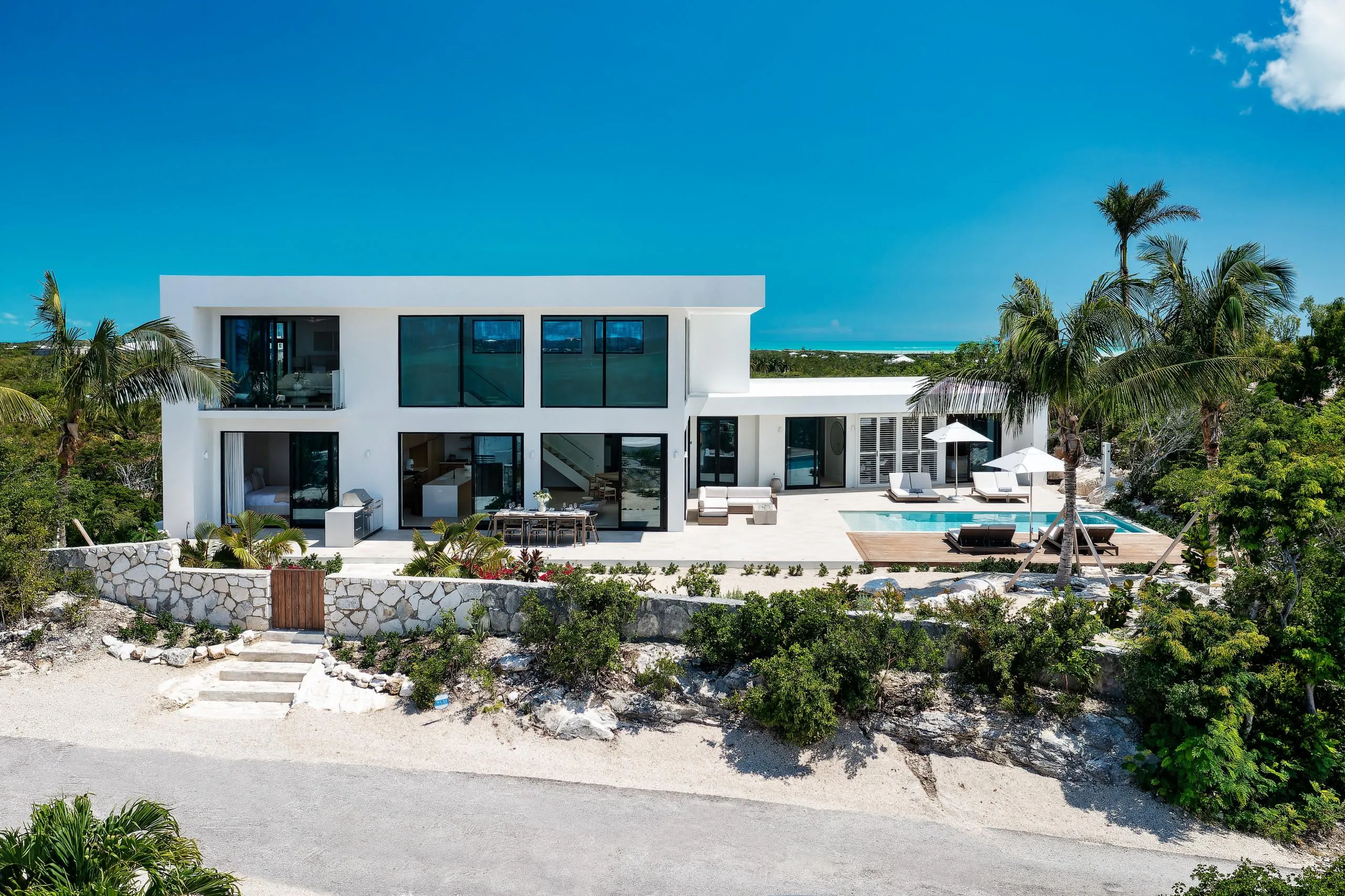 Exhilarating Majestic Villa with Private Pool and Panoramic Views — photograph 4