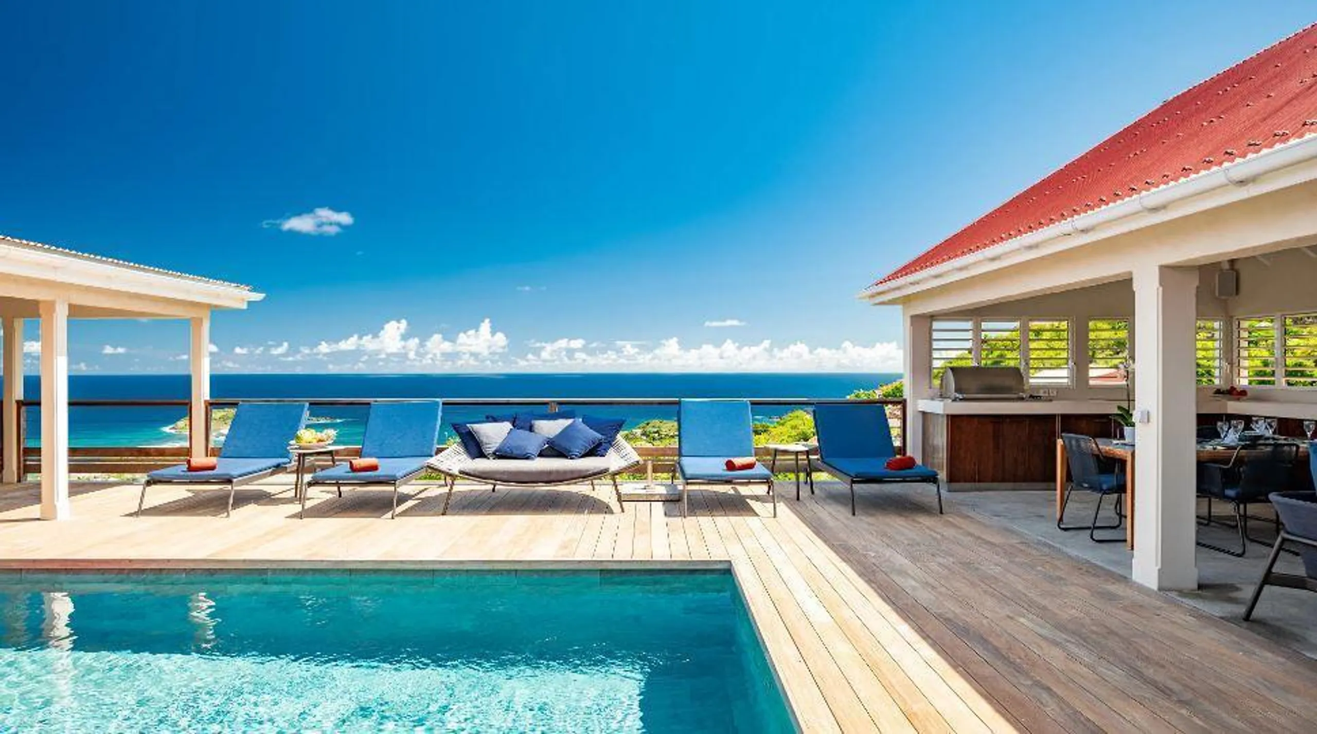 Idyllic Outdoor Living in St. Barts Terrace, Heated Pool, and Al Fresco Dining, Vitet