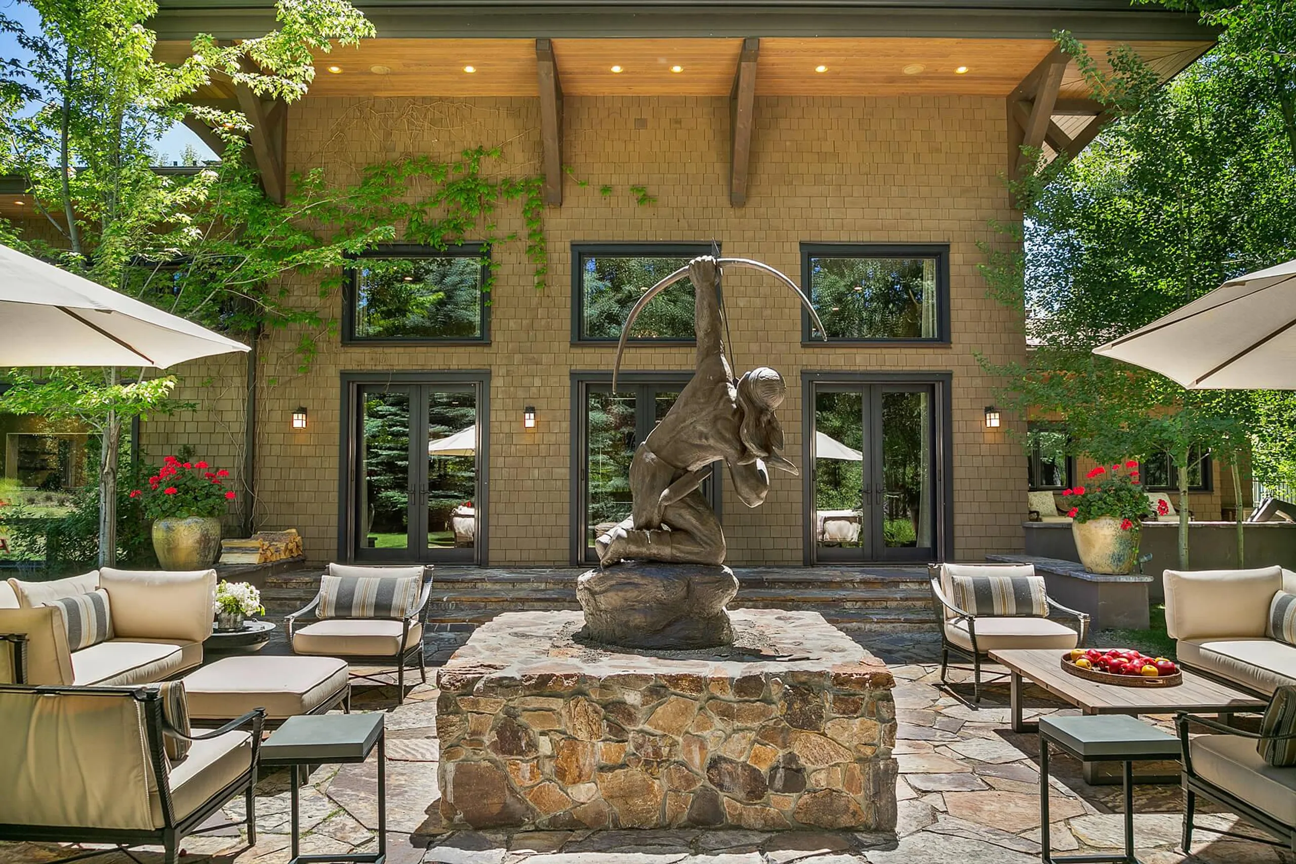 Splendid Sun Valley Villa with with Glass Greenhouse, Pool & Spa & Top-notch Amenities — photograph 4