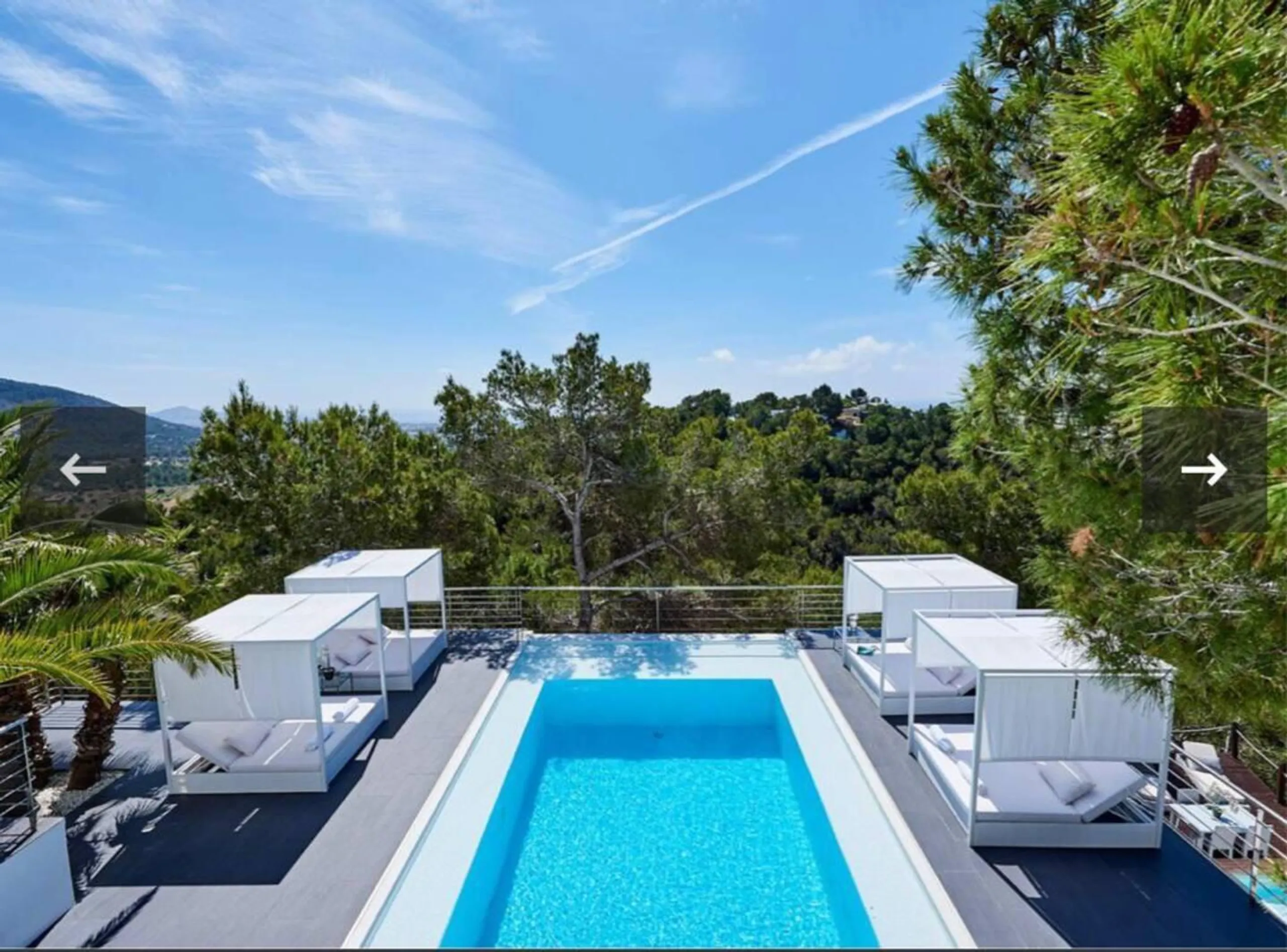 Tranquil Spacious Villa with Private Pool and Old Ibiza Town Views — photograph 3