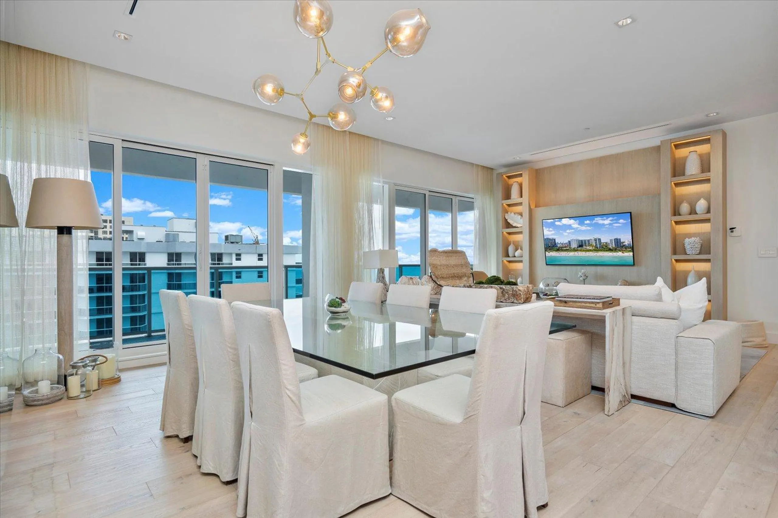 Miami Beach Ocean View Penthouse with Resort Style Amenities — photograph 4