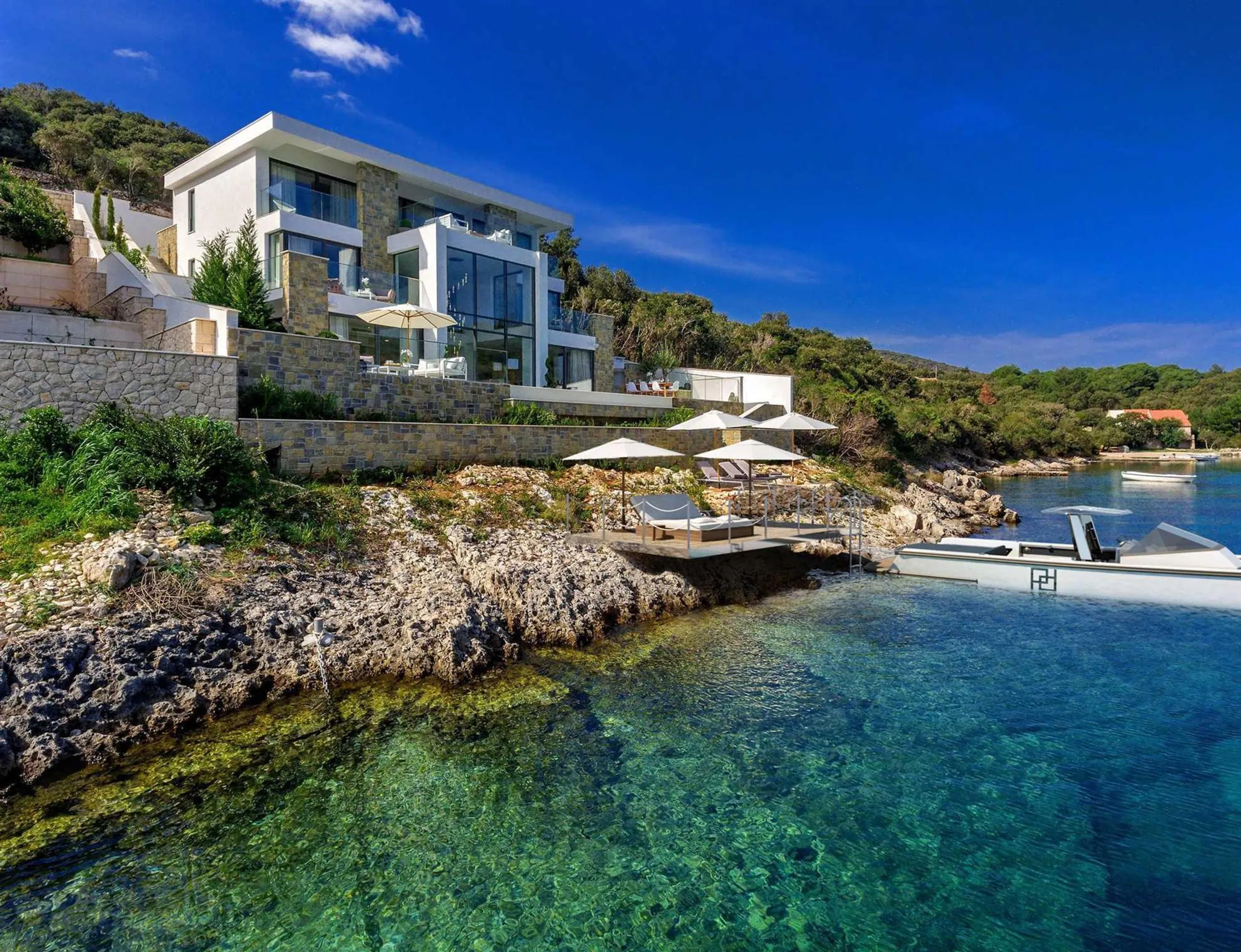 Splendid Modern Villa with Private Pool and Gorgeous Bay View — photograph 4