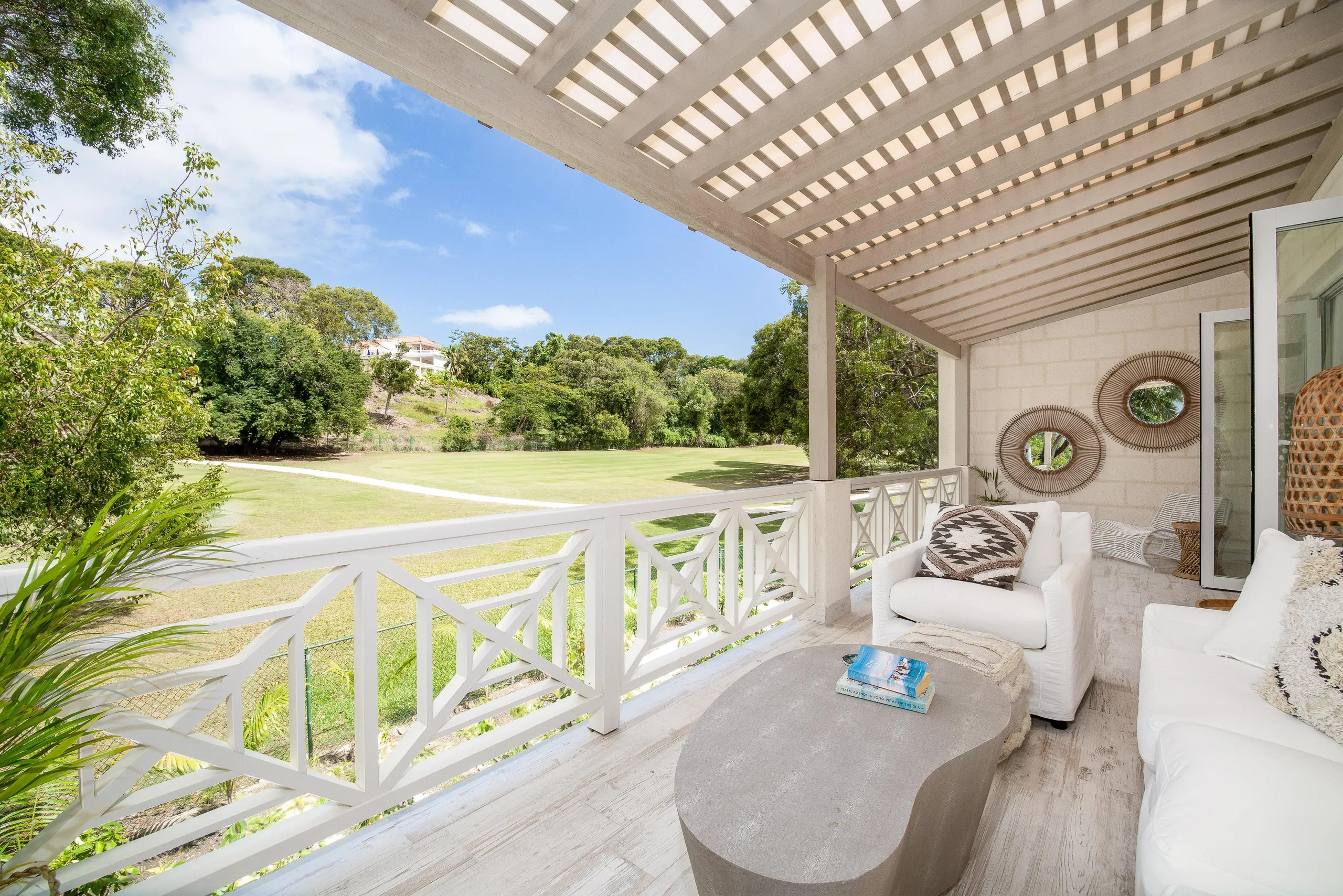 Sandy Lanes Elegantly Styled Villa with Private Pool and Access to Beach Club — photograph 6