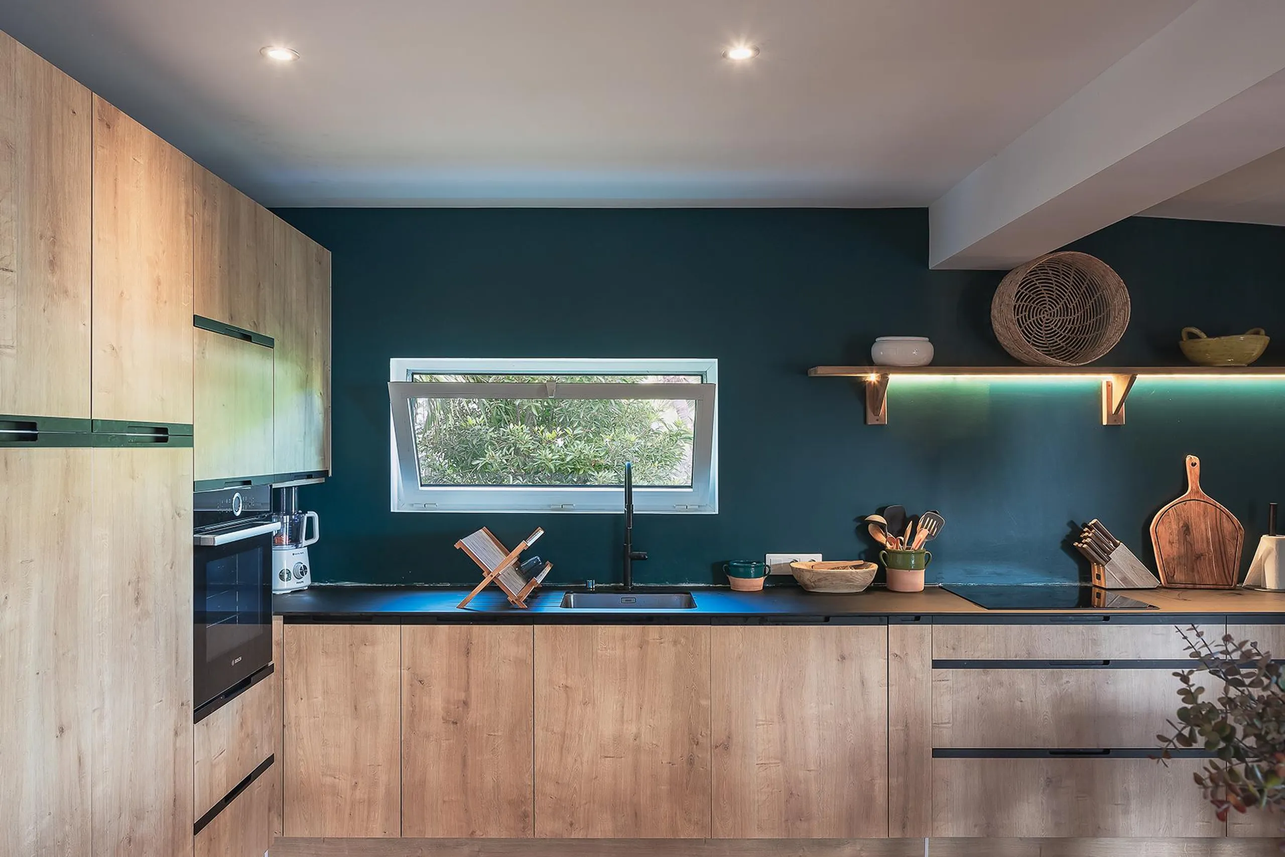 Cul de Sac's Contemporary Styled Villa with Views of Pinel Island — photograph 6