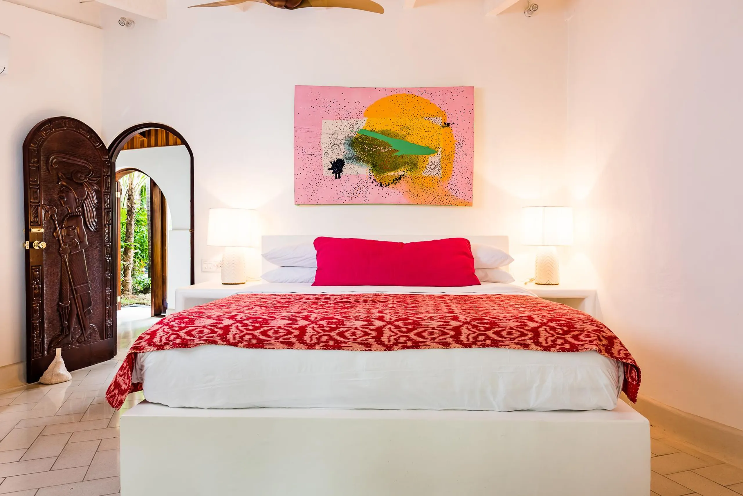 Opulent Playa Flamingo Villa with Private Pool and Sweeping Ocean Views — photograph 12