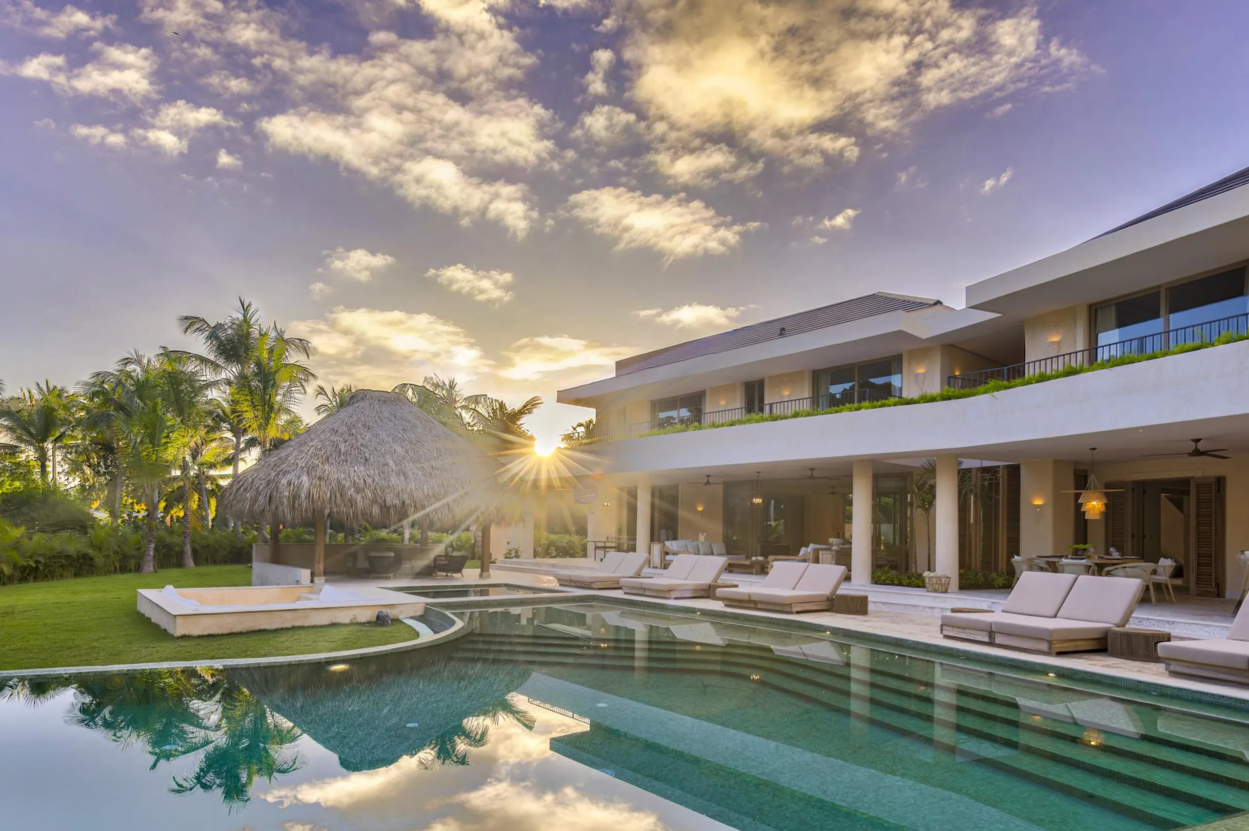 Majestic Arrecife Estate with Private Pool in Punta Cana Resort, Punta Cana