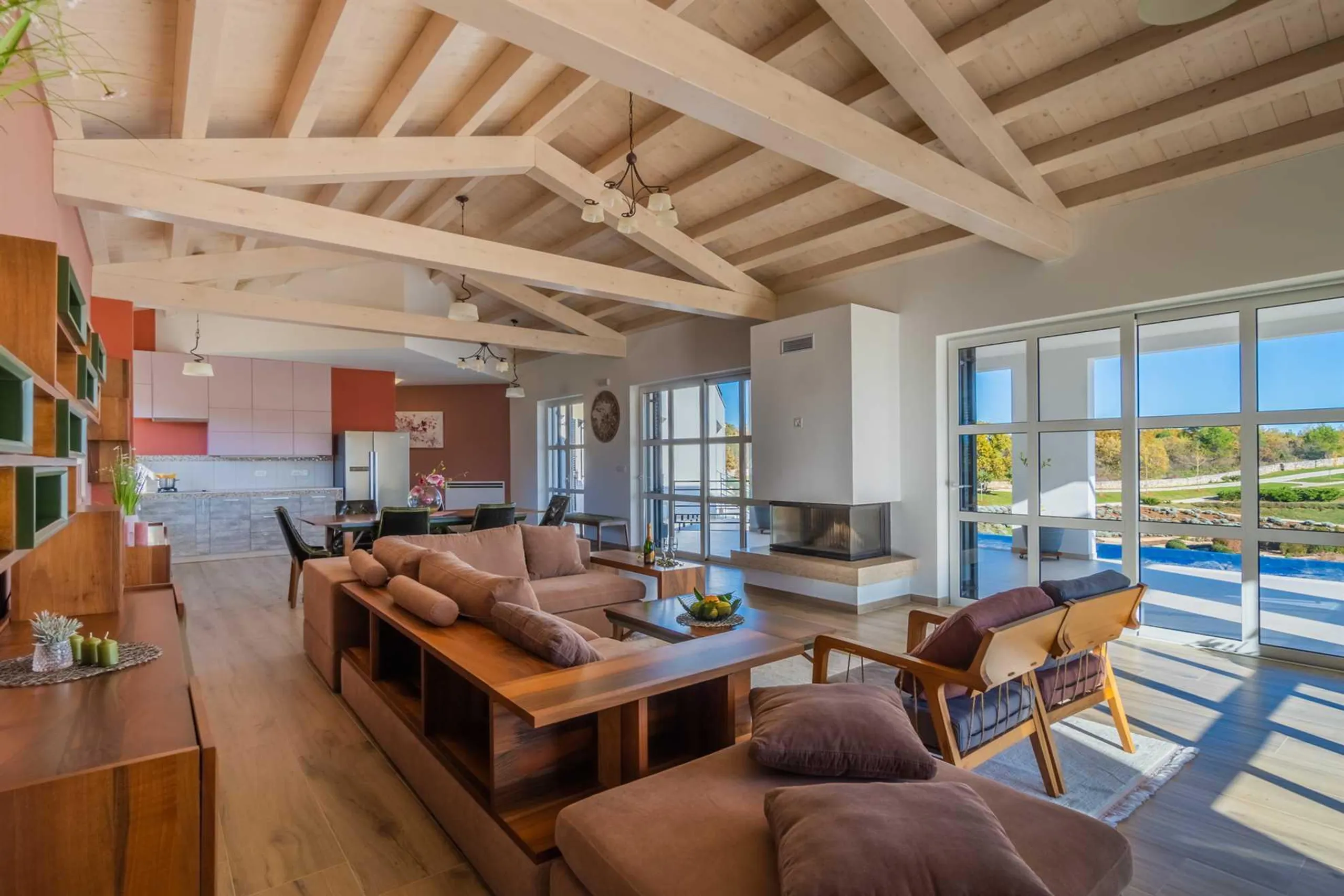 Charming 5-Bedroom Villa with Pool Surrounded by Orchards in Quiet Istrian Village — photograph 6