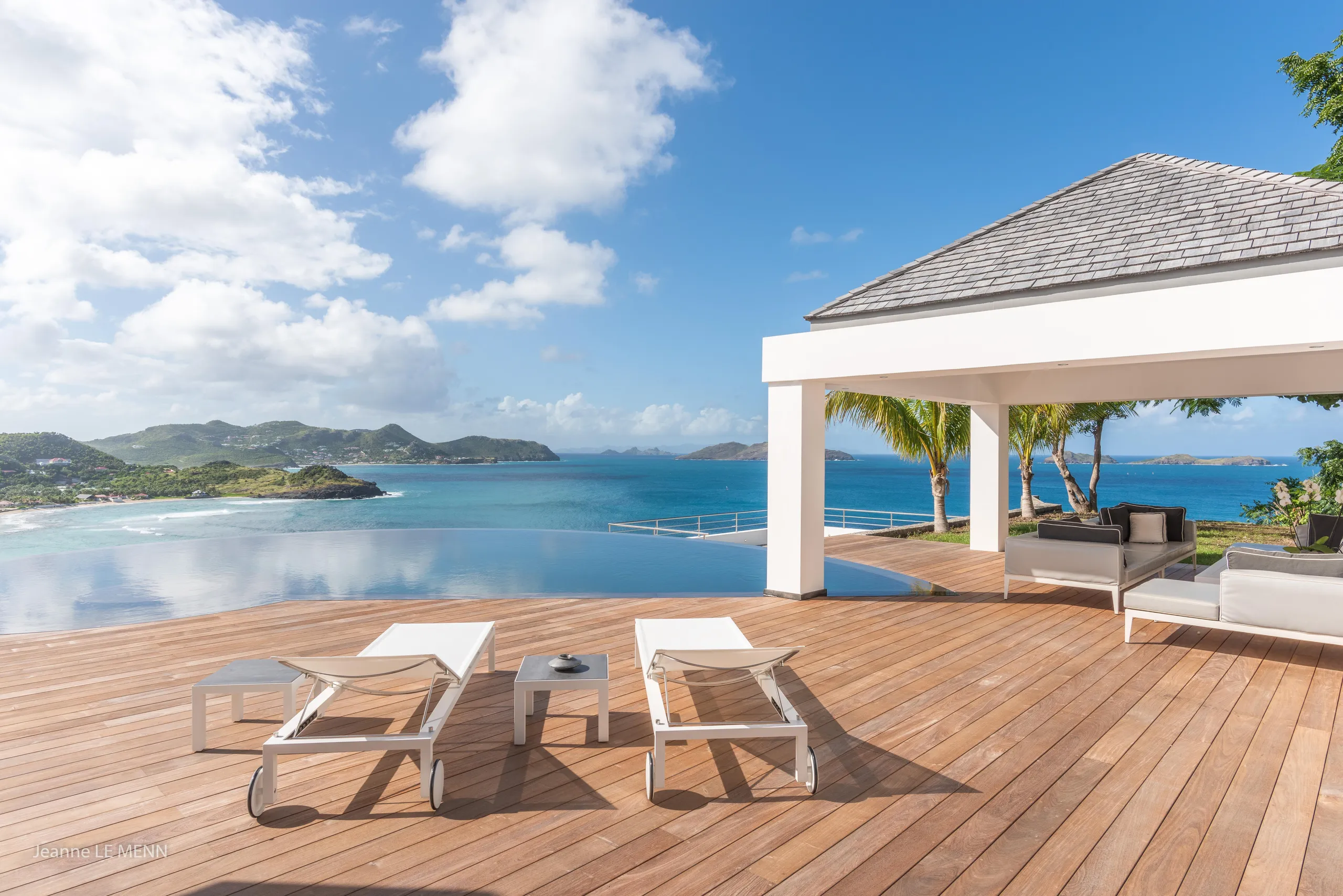 Spectacular Oceanview Villa with Infinity Pool and Jacuzzi, Camaruche